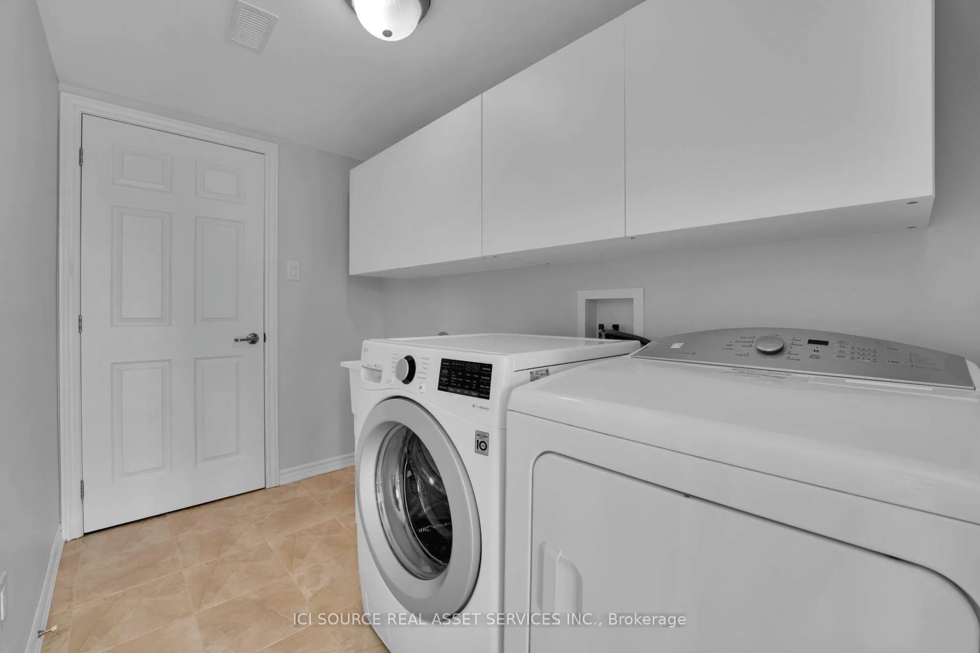 Photo 4 of 541 Ensatina Crescent, Ottawa, Barrhaven - Half Moon Bay — HOMEH