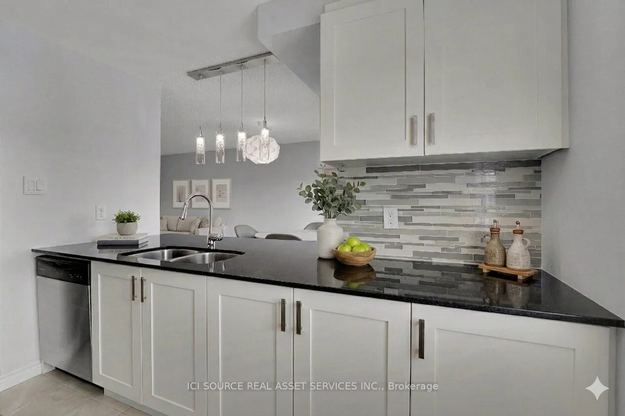 Photo 13 of 541 Ensatina Crescent, Ottawa, Barrhaven - Half Moon Bay — HOMEH