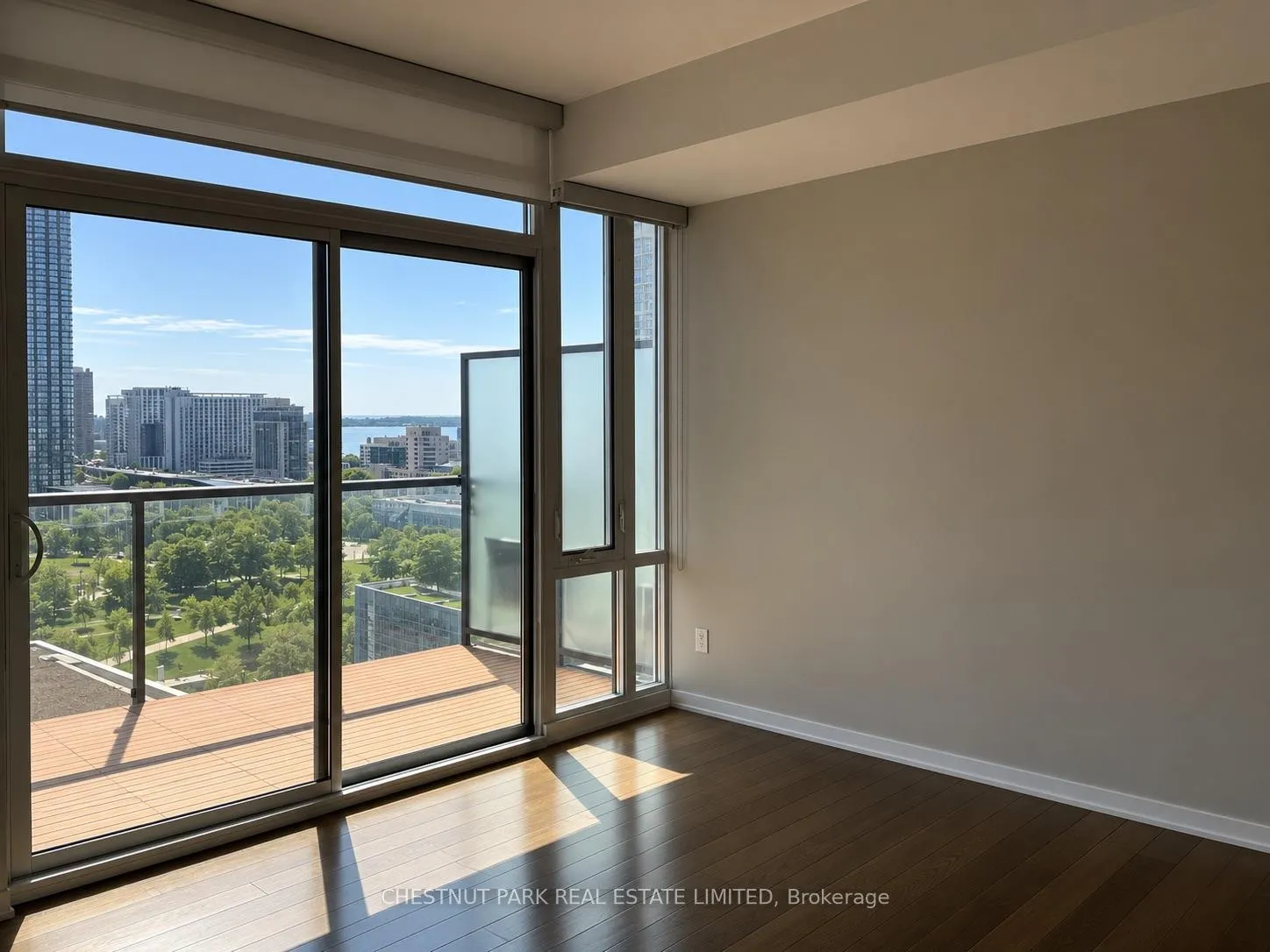 Photo 2 of Unit 1406, 170 Fort York Boulevard, Toronto, Waterfront Communities — HOMEH