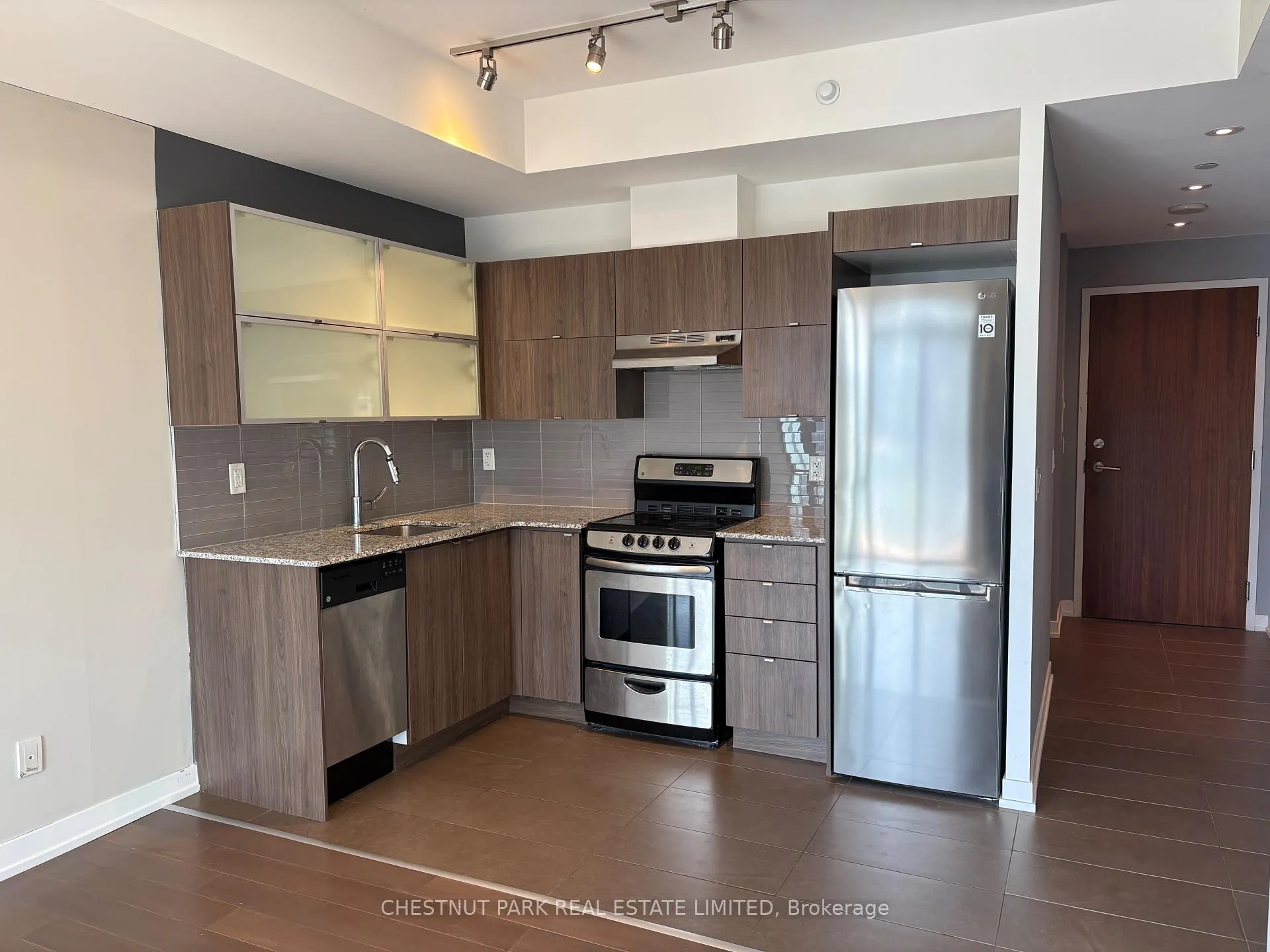 Photo 3 of Unit 1406, 170 Fort York Boulevard, Toronto, Waterfront Communities — HOMEH