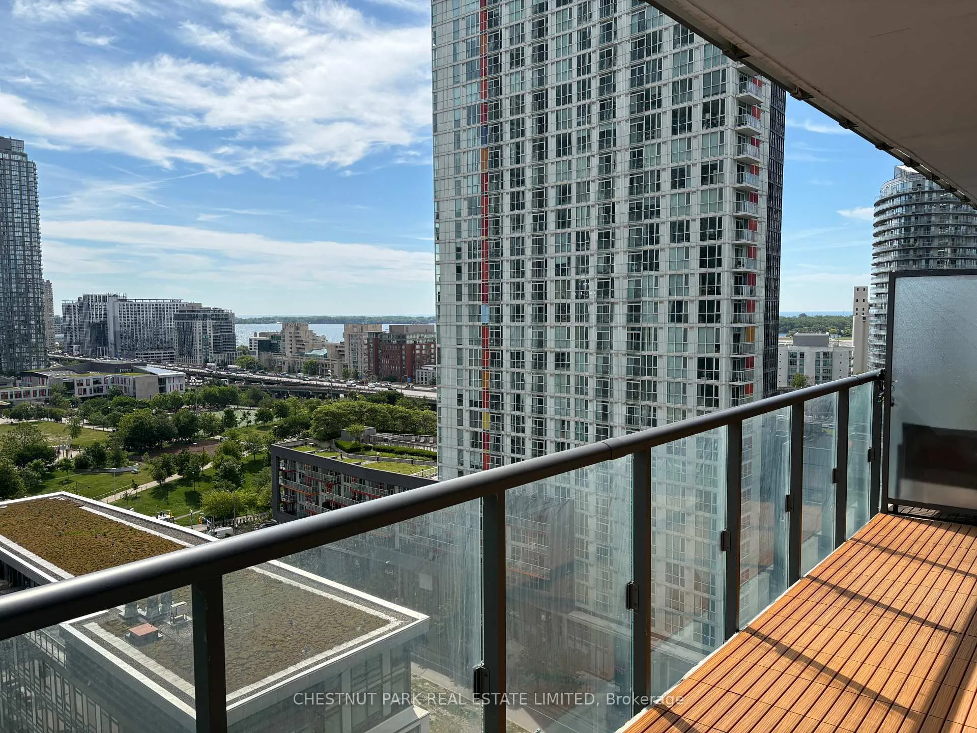 Photo 6 of Unit 1406, 170 Fort York Boulevard, Toronto, Waterfront Communities — HOMEH