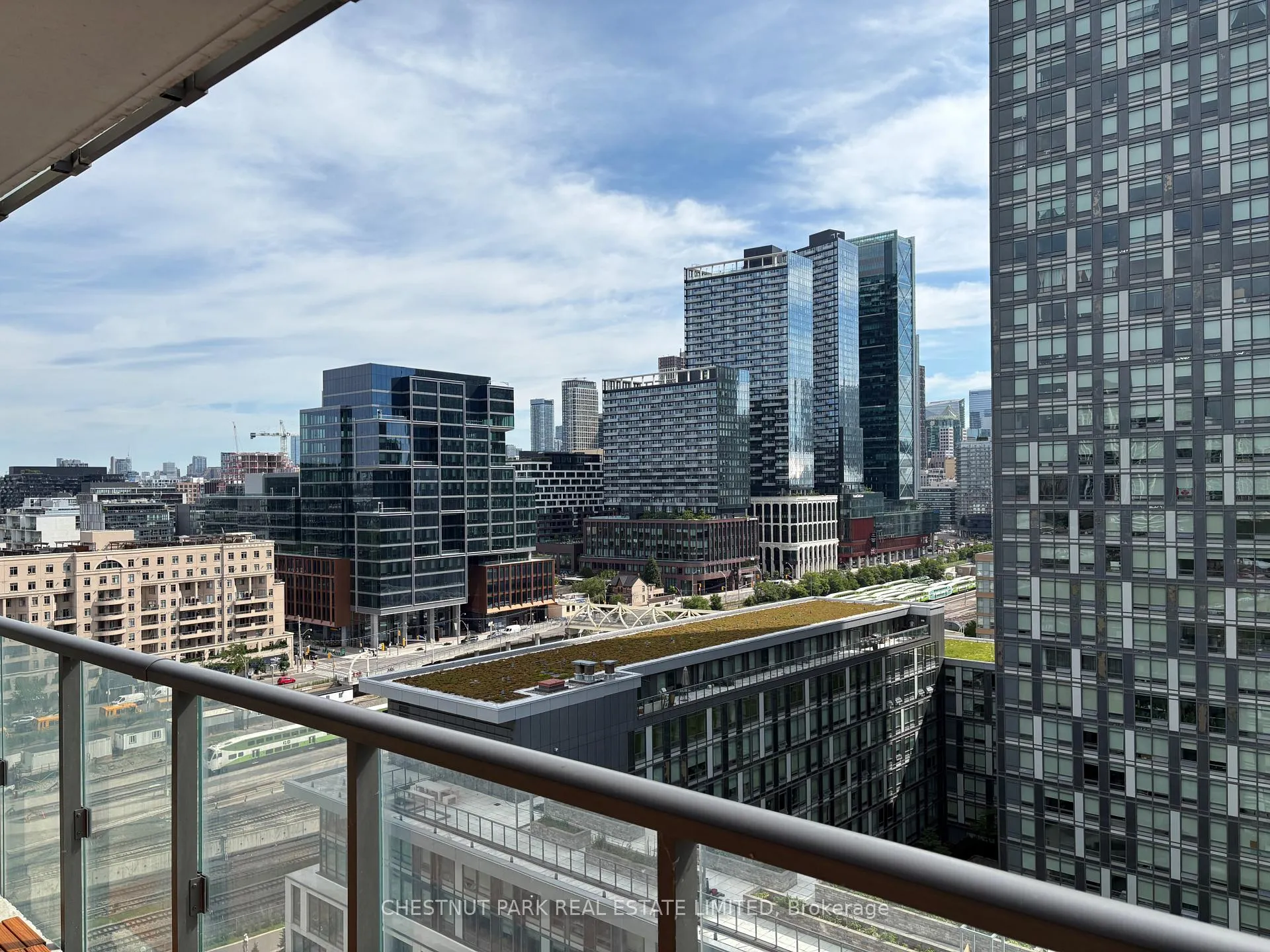 Photo 9 of Unit 1406, 170 Fort York Boulevard, Toronto, Waterfront Communities — HOMEH