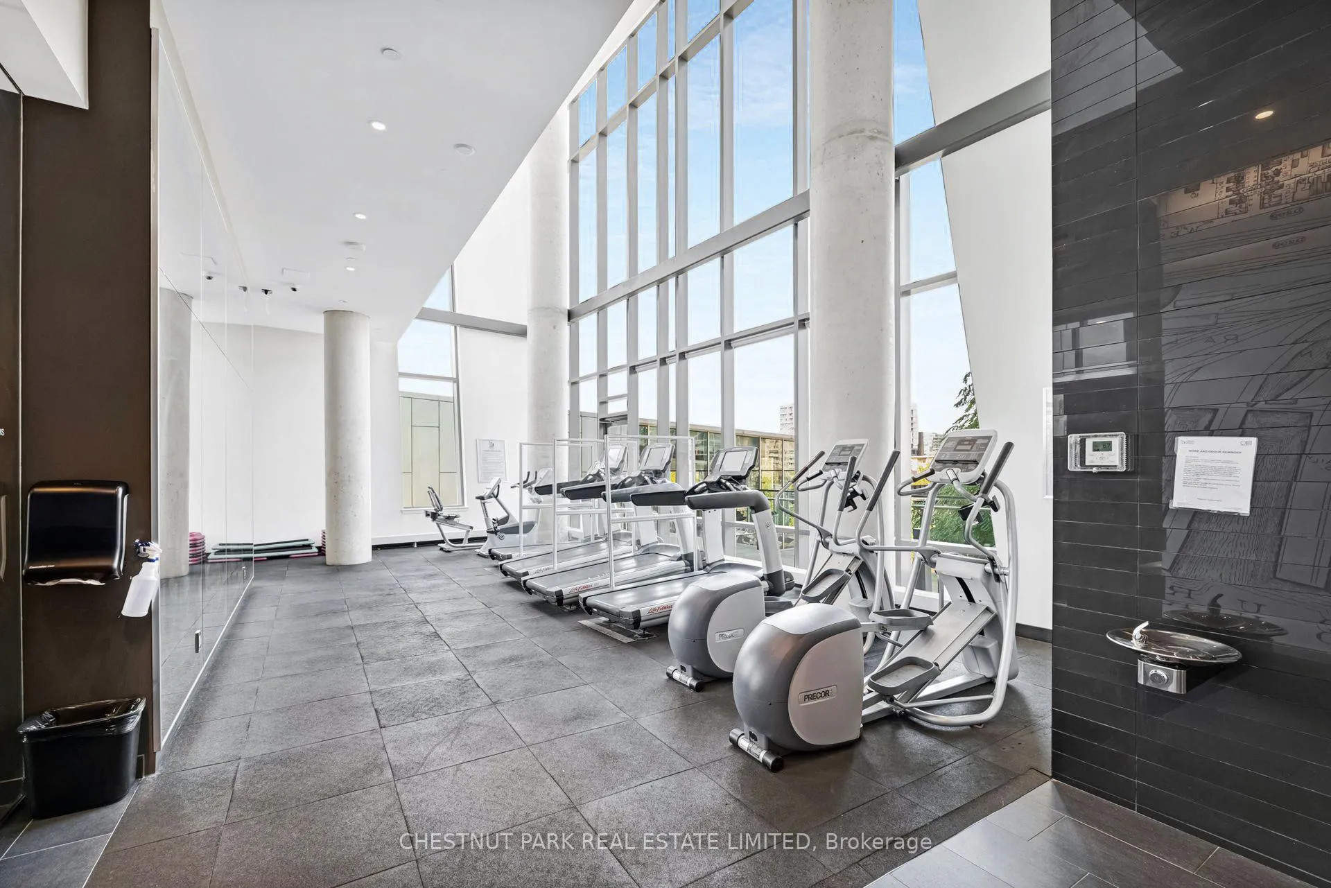 Photo 11 of Unit 1406, 170 Fort York Boulevard, Toronto, Waterfront Communities — HOMEH