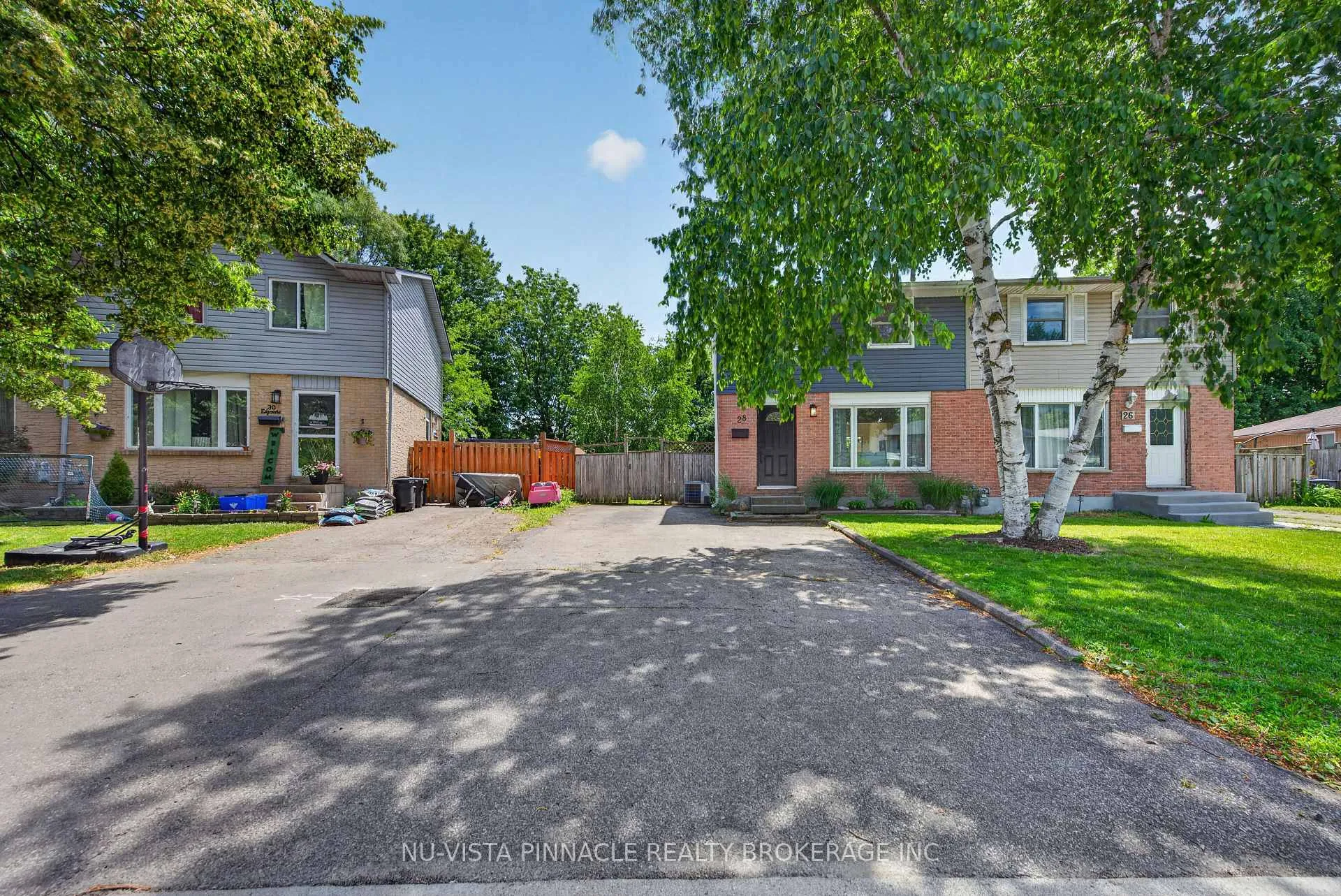 Photo 4 of 28 Edgemere Crescent, London, South T — HOMEH