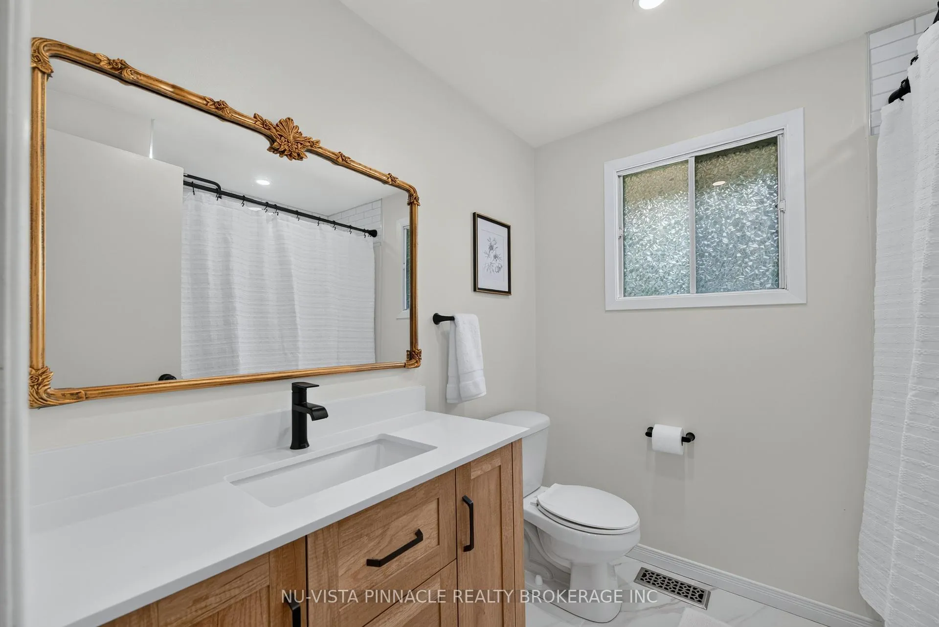 Photo 23 of 28 Edgemere Crescent, London, South T — HOMEH