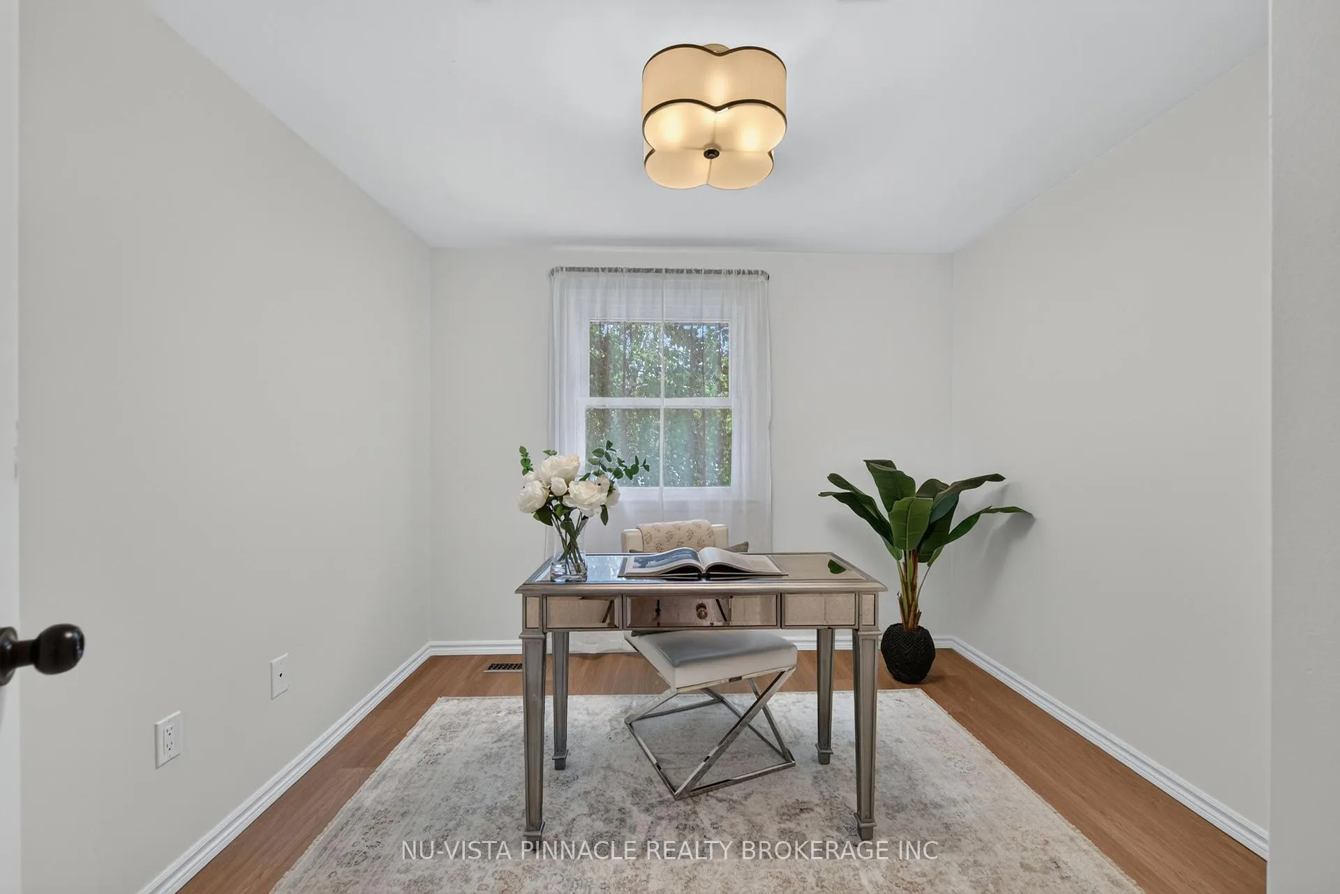 Photo 27 of 28 Edgemere Crescent, London, South T — HOMEH