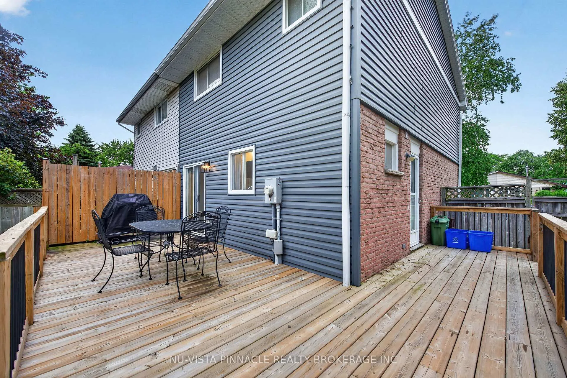 Photo 36 of 28 Edgemere Crescent, London, South T — HOMEH