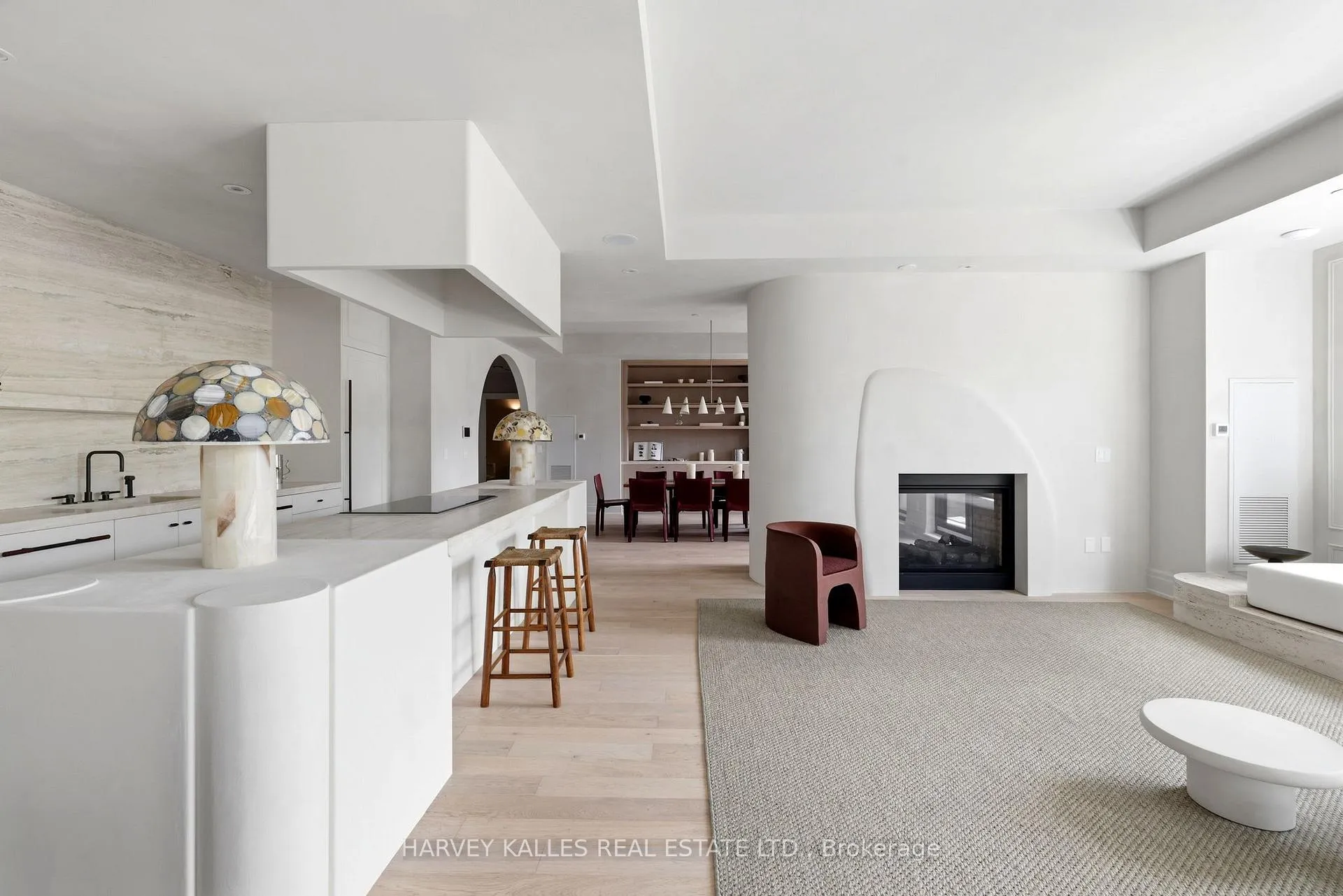 Photo 4 of Unit 4, 1 Forest Hill Road, Toronto, Casa Loma — HOMEH