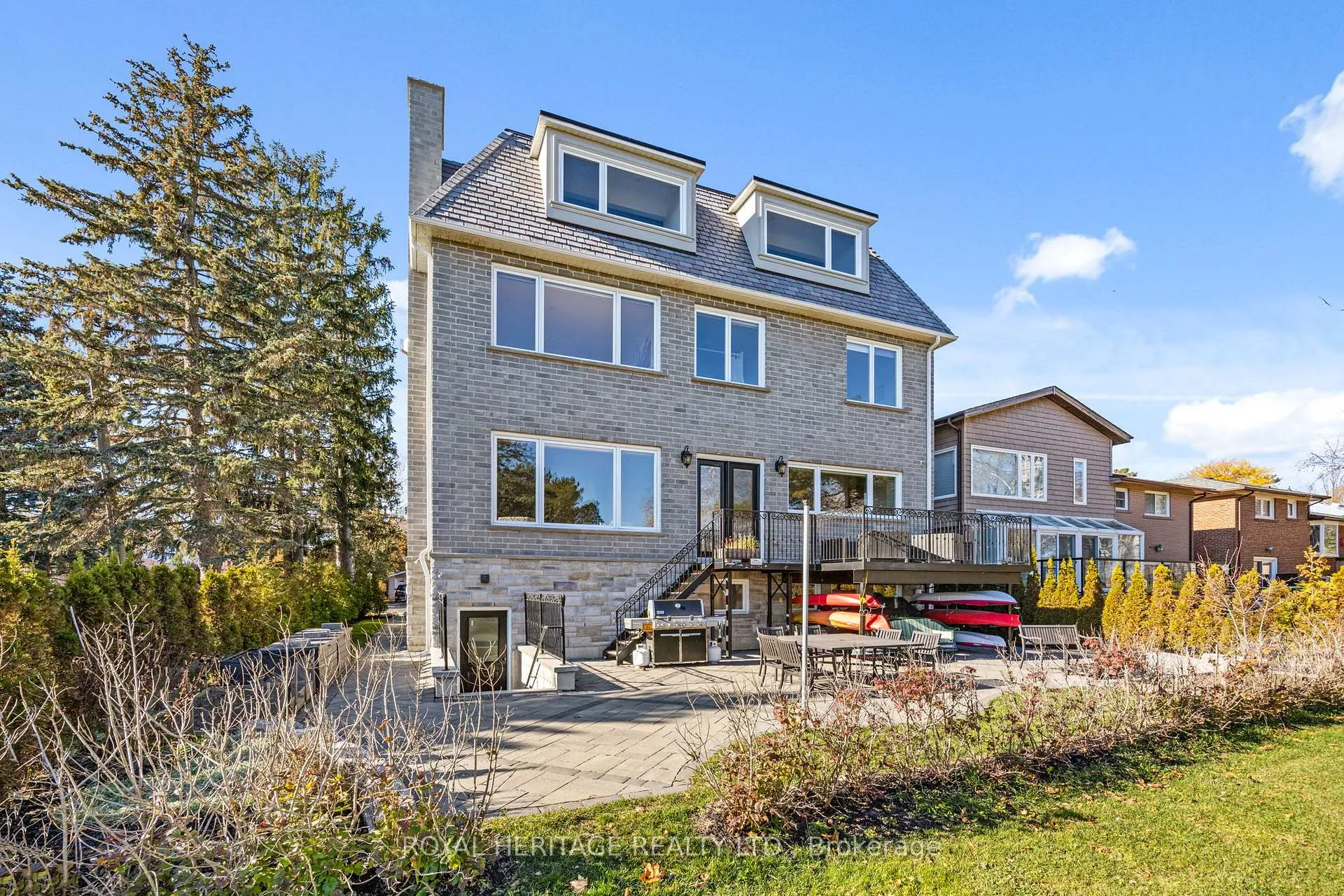 Photo 12 of 968 Essa Crescent, Pickering, West Shore — HOMEH