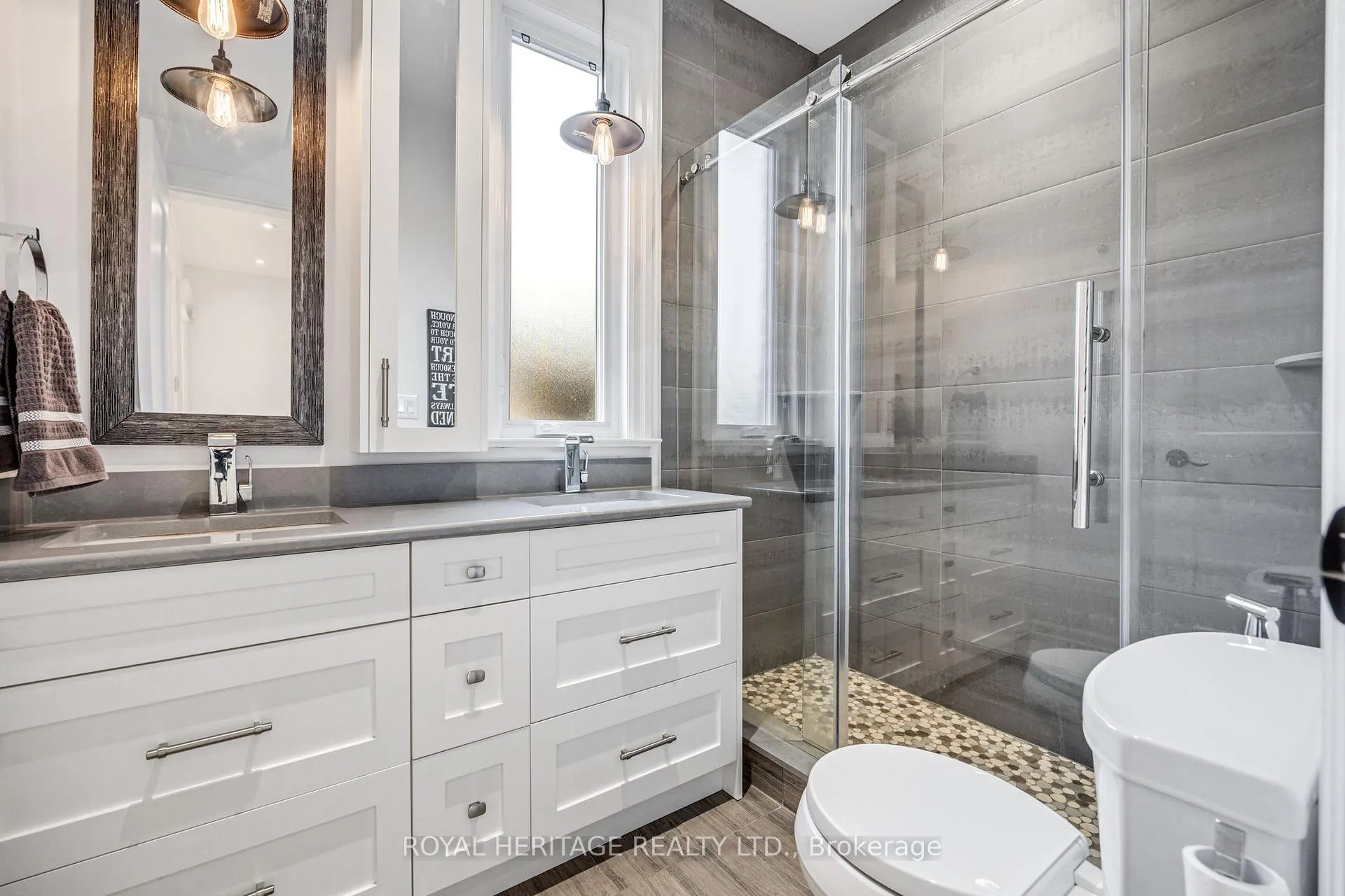 Photo 45 of 968 Essa Crescent, Pickering, West Shore — HOMEH