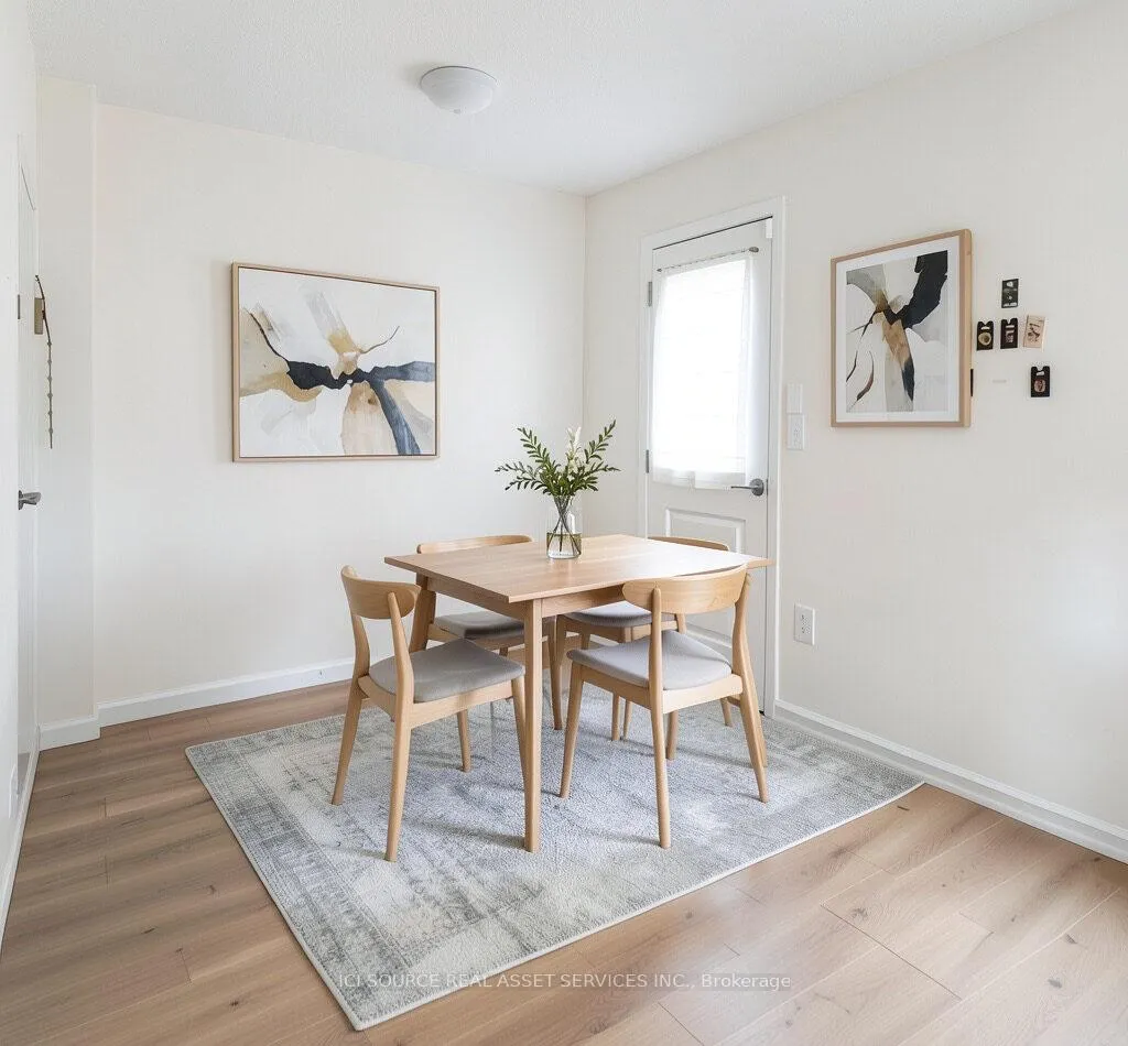 Photo 5 of 12C Sonnet Crescent, Ottawa, Westcliffe Estates — HOMEH