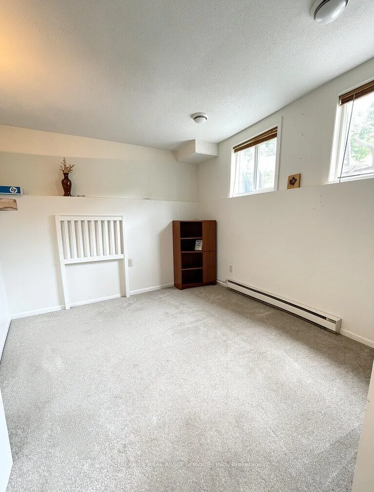 Photo 15 of 12C Sonnet Crescent, Ottawa, Westcliffe Estates — HOMEH