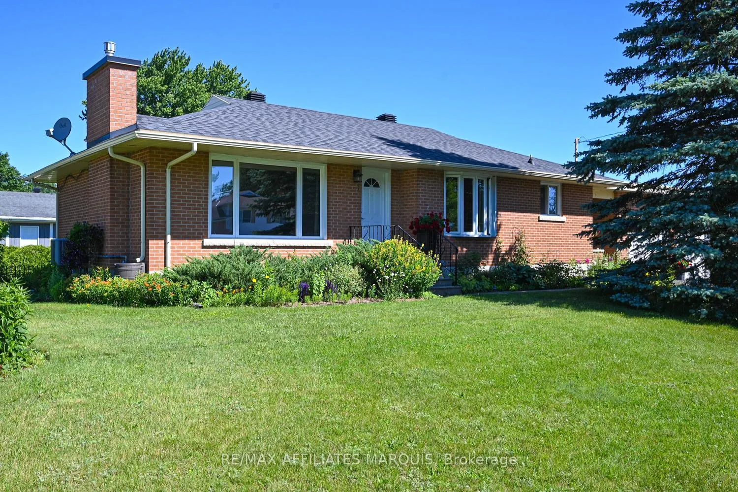 Photo 4 of 7 Ontario Street, Smiths Falls, Smiths Falls — HOMEH