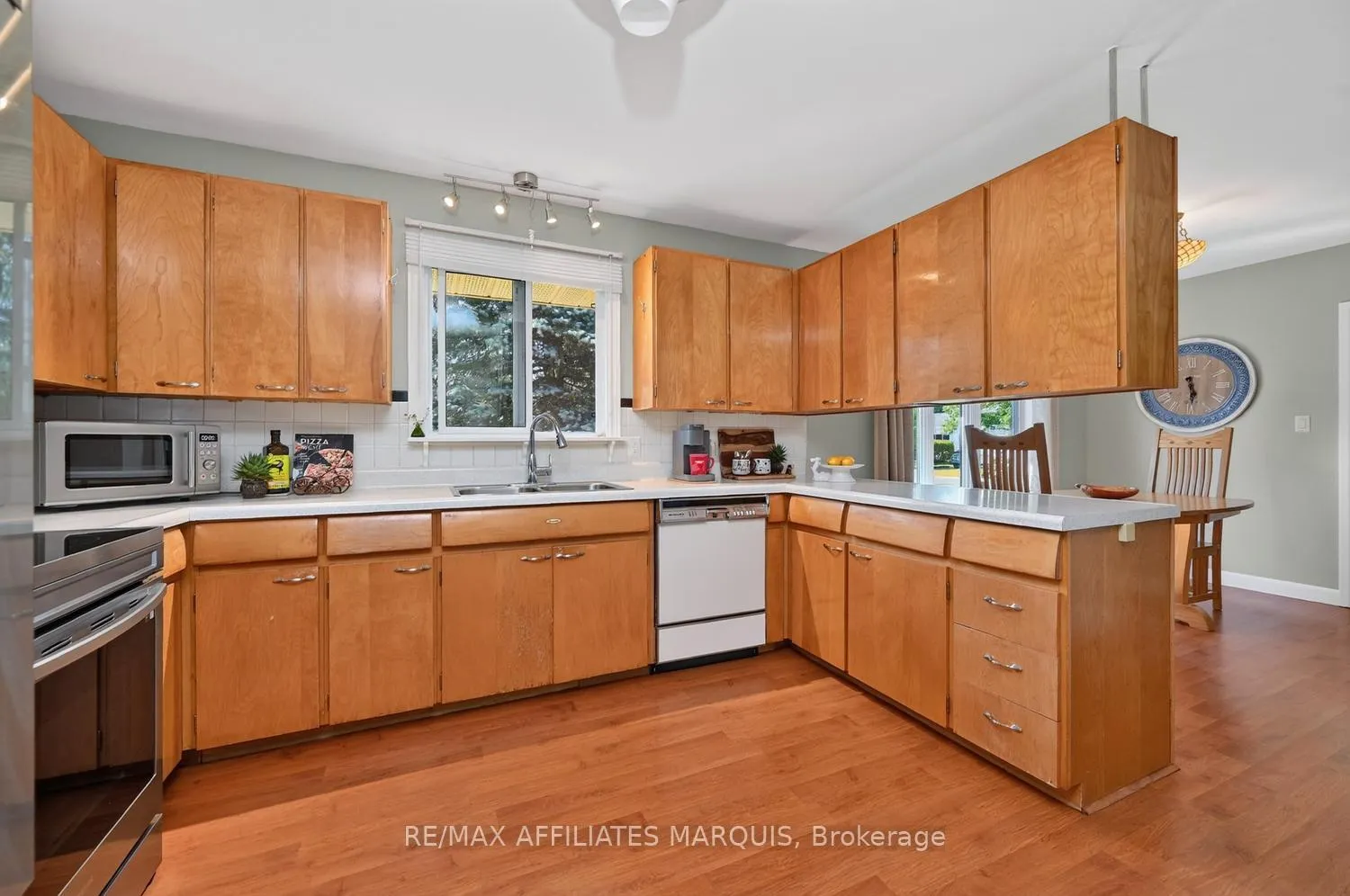 Photo 11 of 7 Ontario Street, Smiths Falls, Smiths Falls — HOMEH
