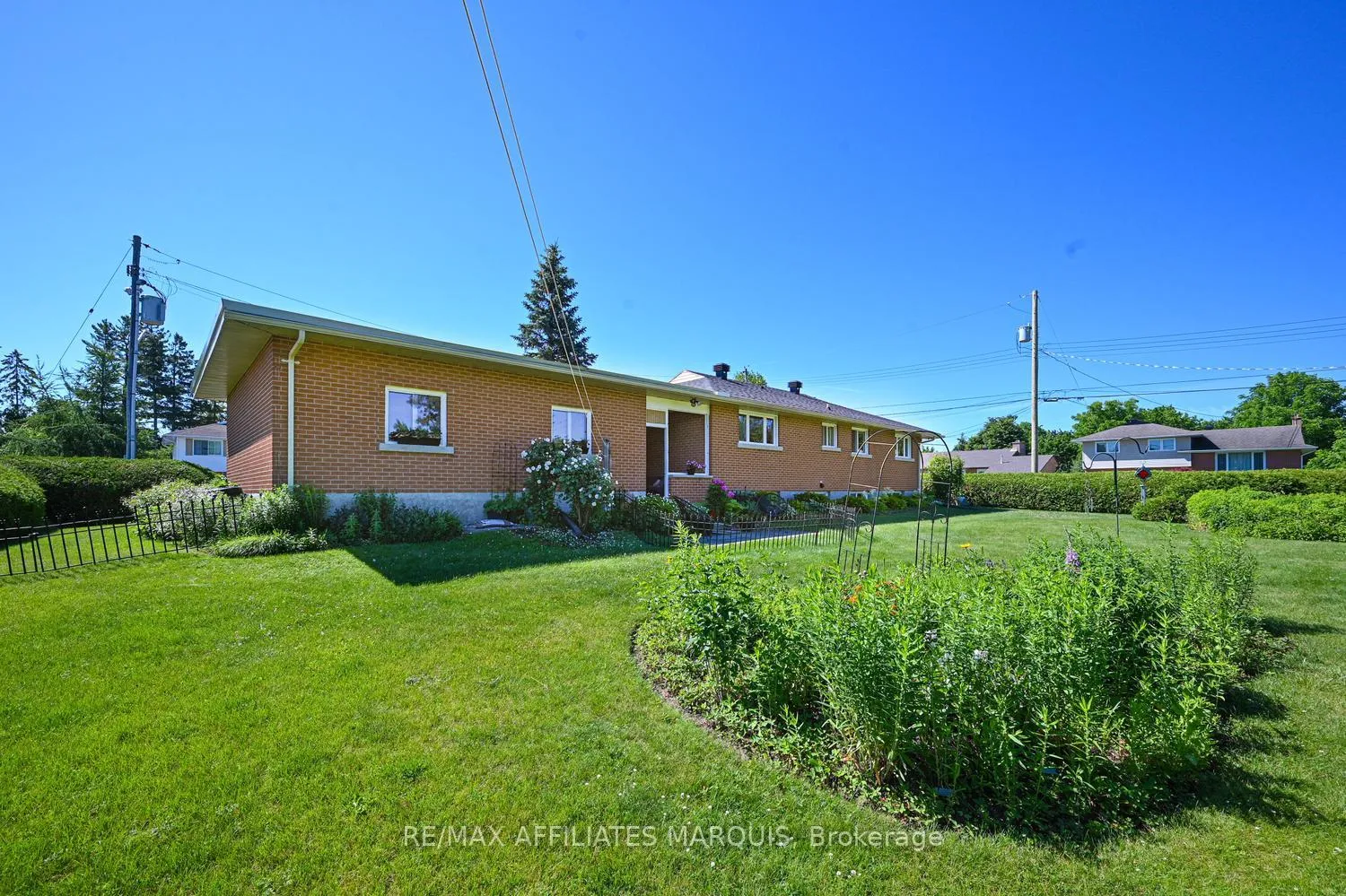 Photo 44 of 7 Ontario Street, Smiths Falls, Smiths Falls — HOMEH