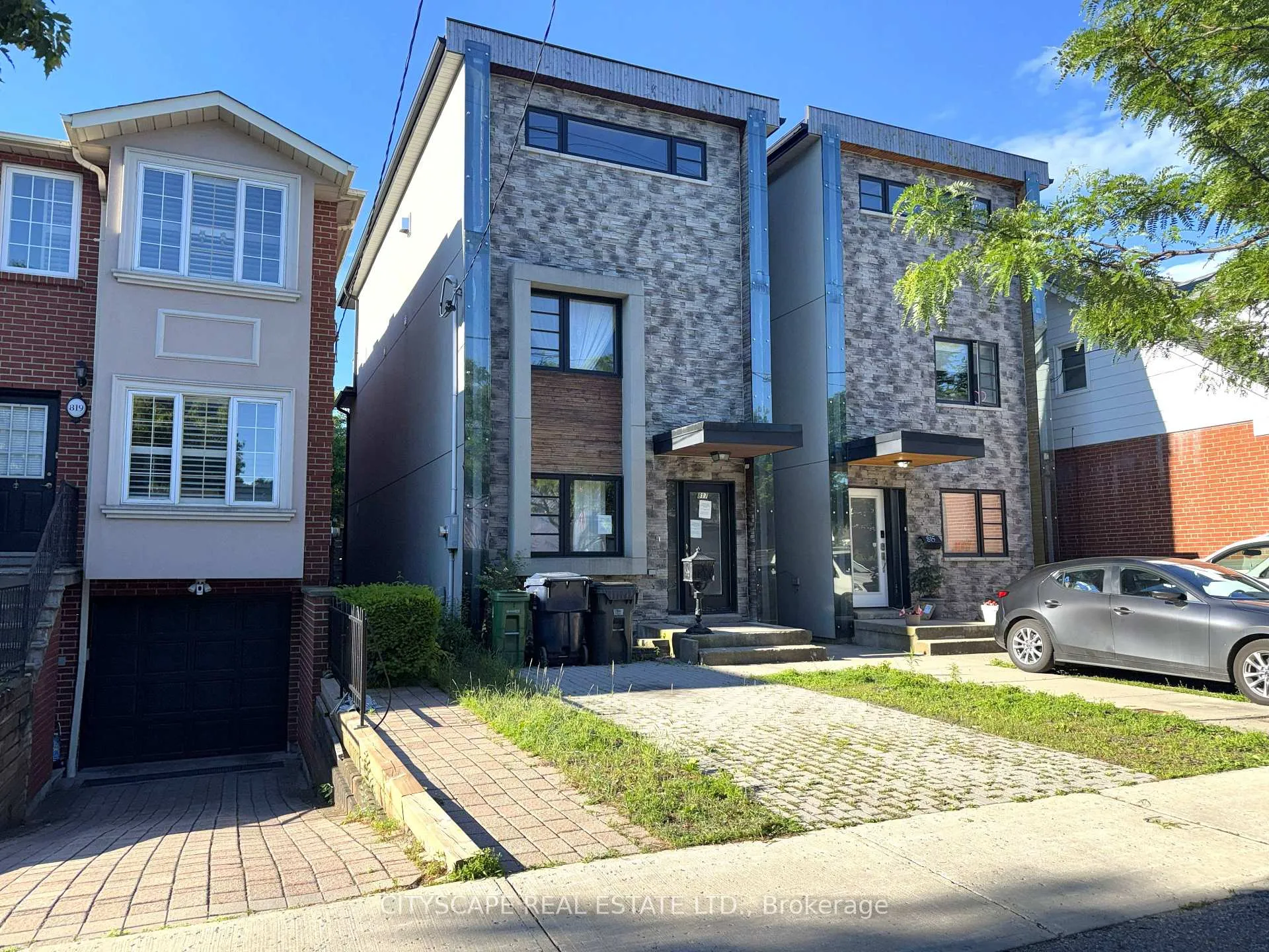 Photo 4 of 817 Cosburn Avenue, Toronto, Danforth Village-East York — HOMEH