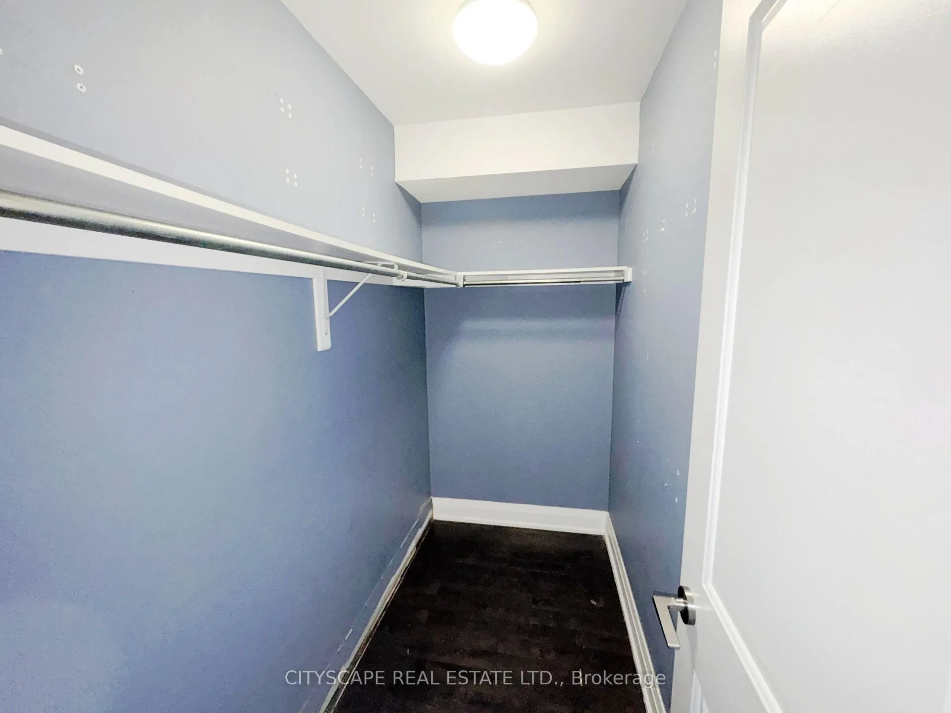 Photo 13 of 817 Cosburn Avenue, Toronto, Danforth Village-East York — HOMEH