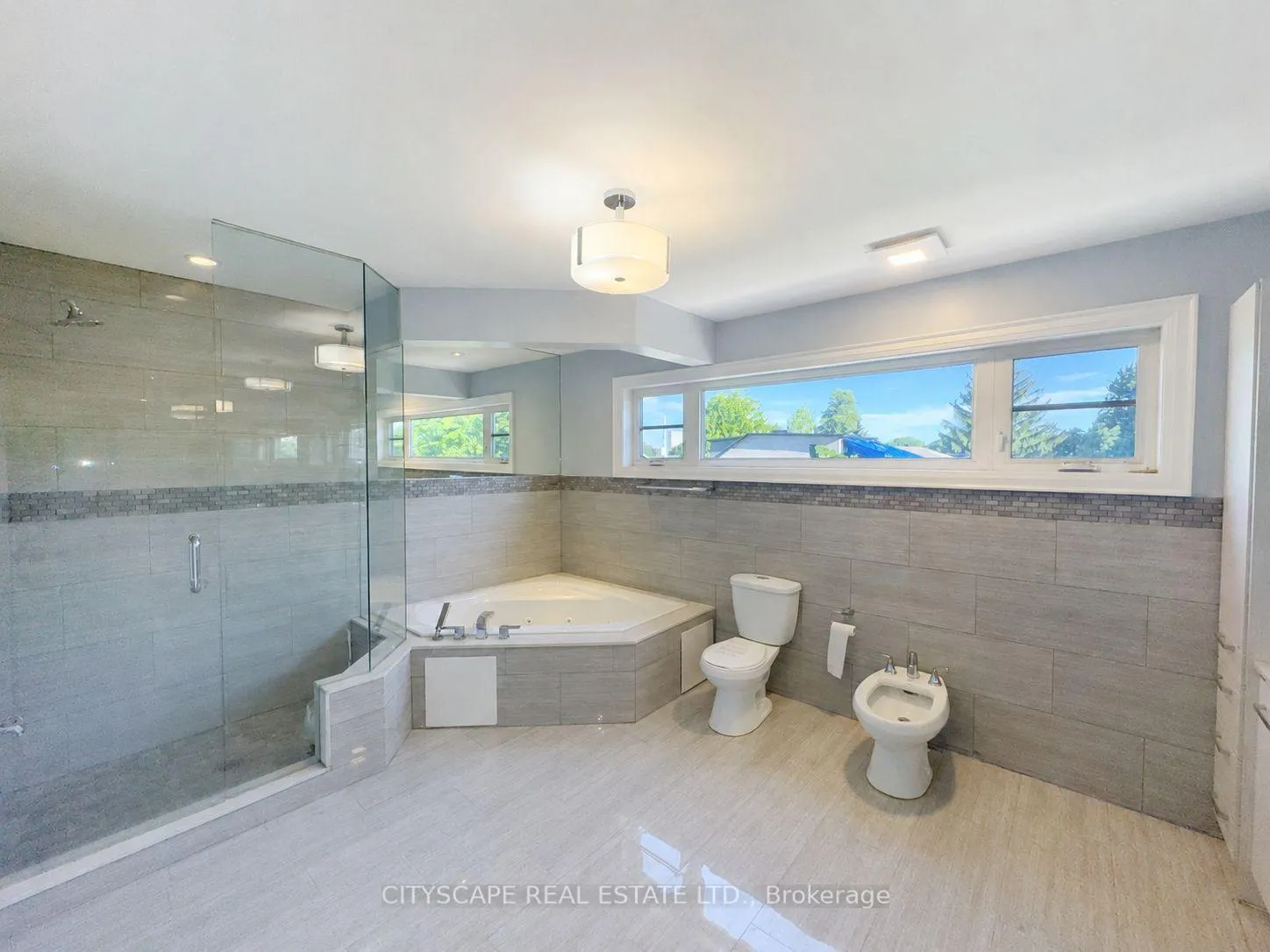 Photo 26 of 817 Cosburn Avenue, Toronto, Danforth Village-East York — HOMEH