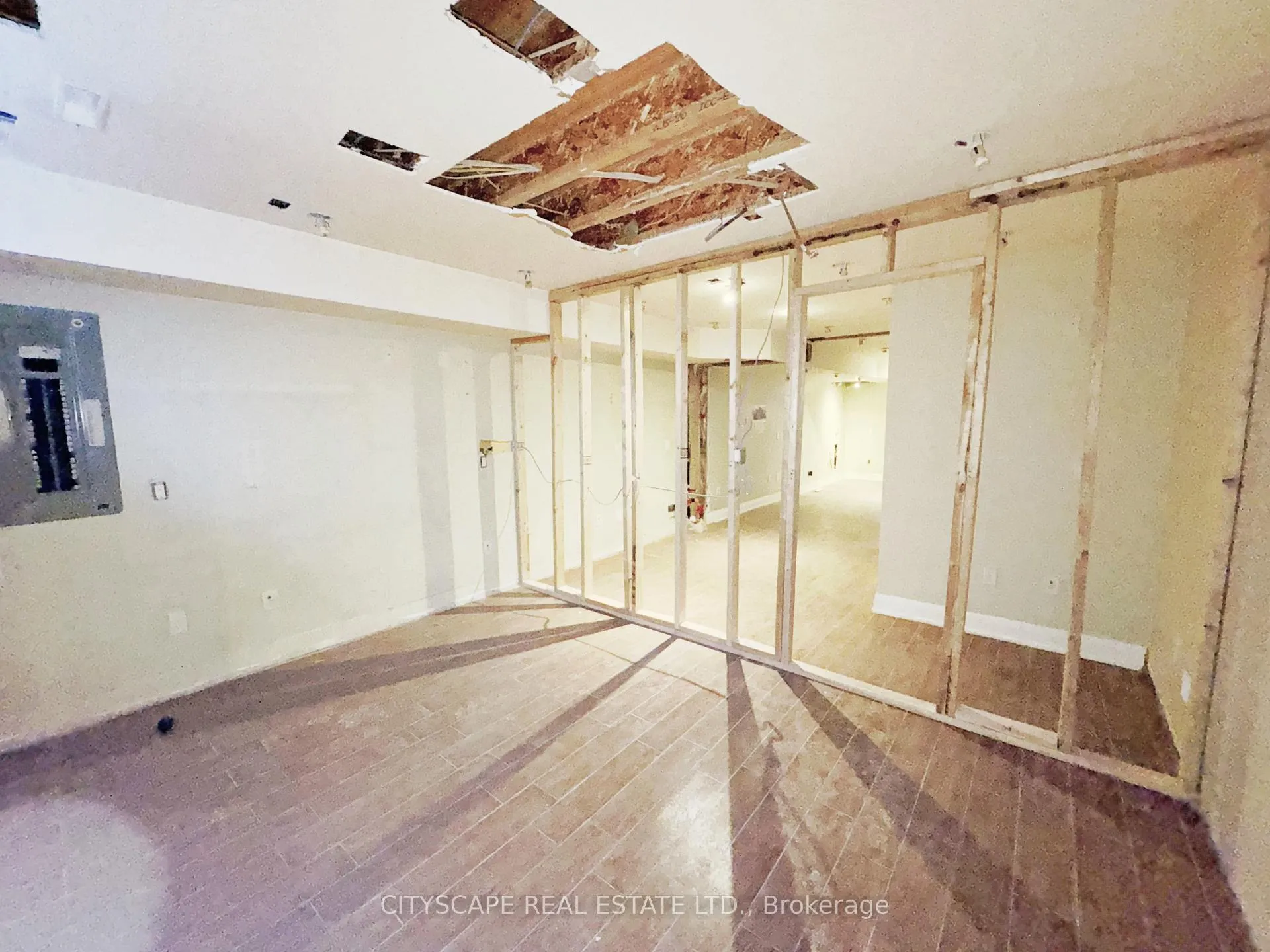 Photo 32 of 817 Cosburn Avenue, Toronto, Danforth Village-East York — HOMEH