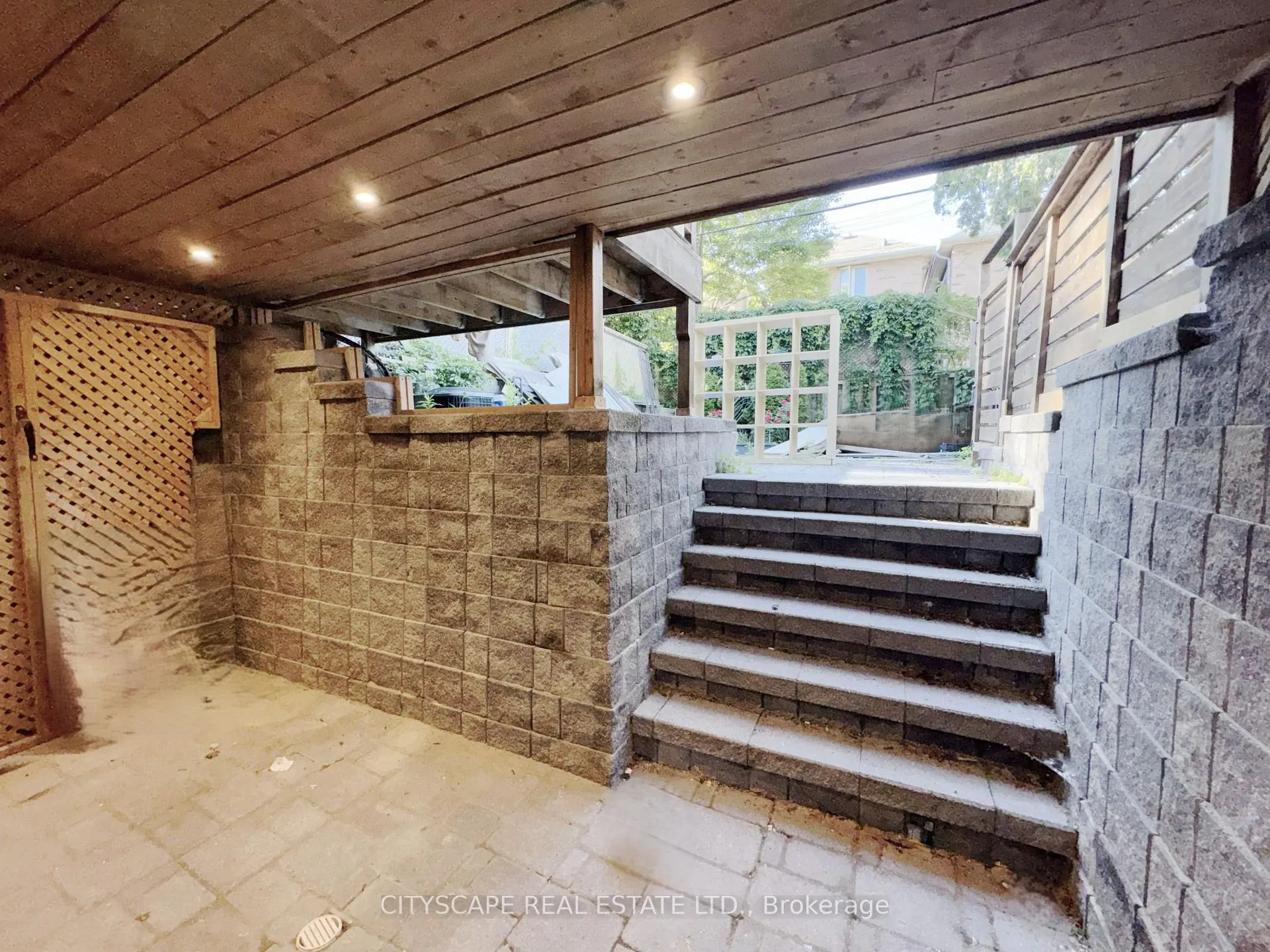 Photo 43 of 817 Cosburn Avenue, Toronto, Danforth Village-East York — HOMEH