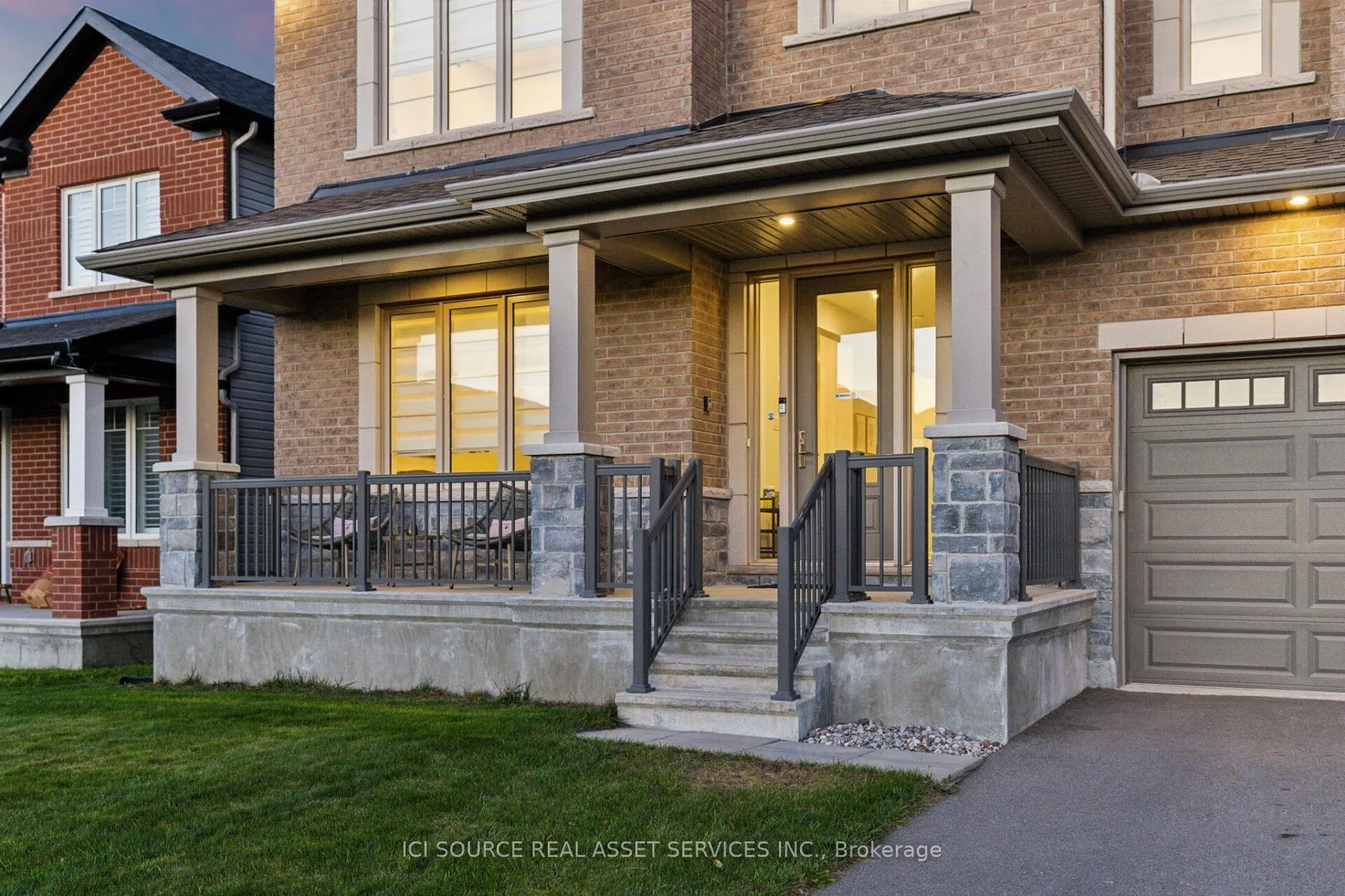 Photo 3 of 733 Coast Circle, Ottawa, Mahogany Community — HOMEH