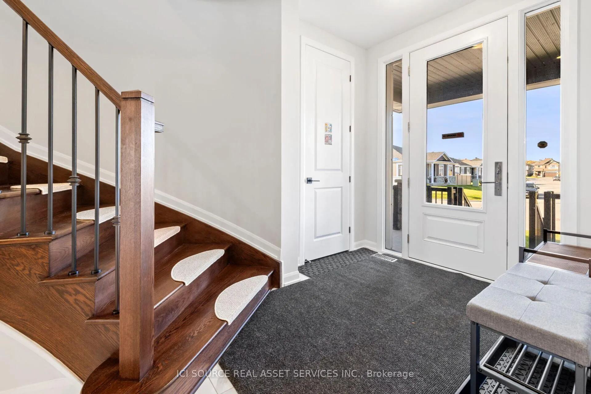 Photo 4 of 733 Coast Circle, Ottawa, Mahogany Community — HOMEH