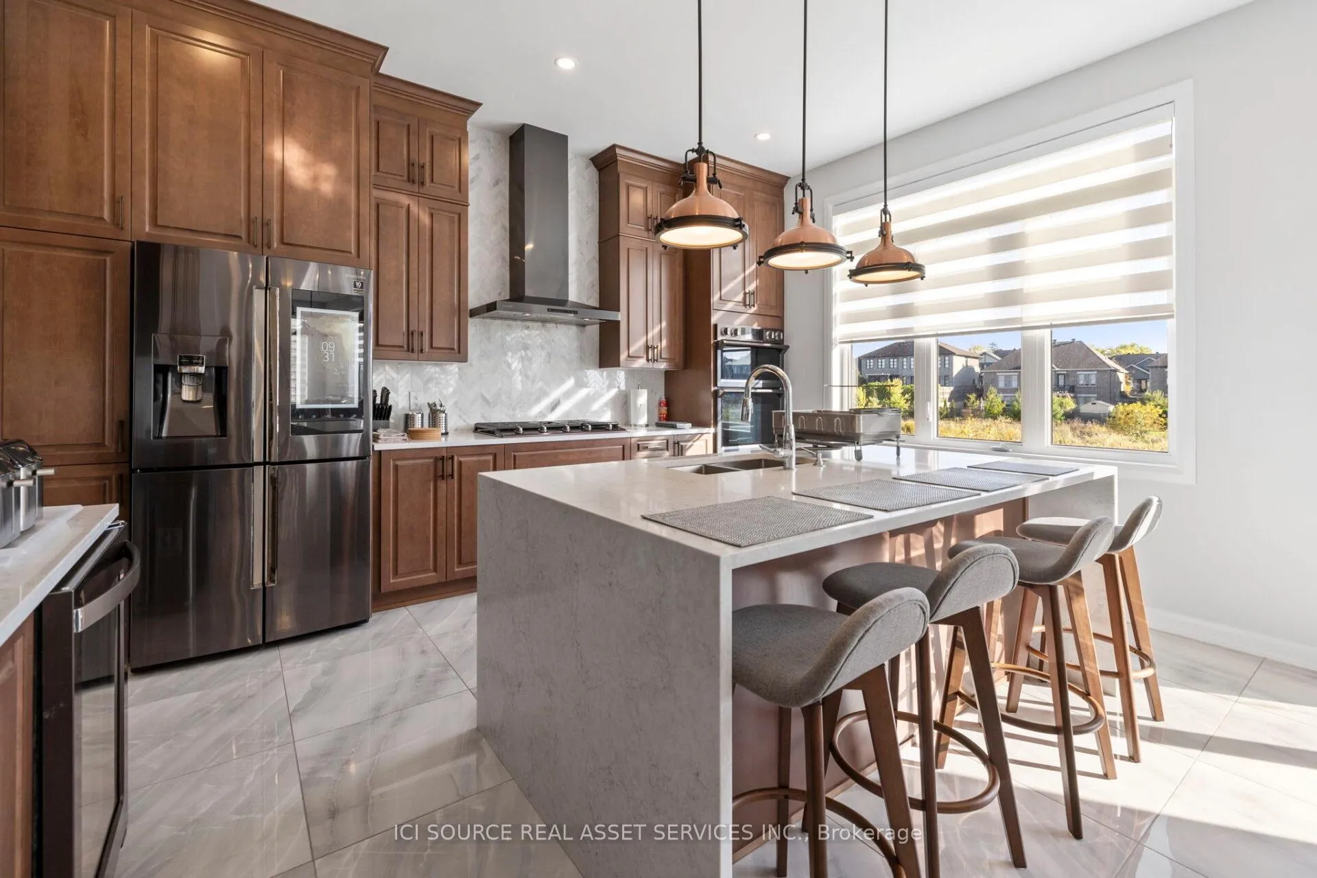 Photo 8 of 733 Coast Circle, Ottawa, Mahogany Community — HOMEH