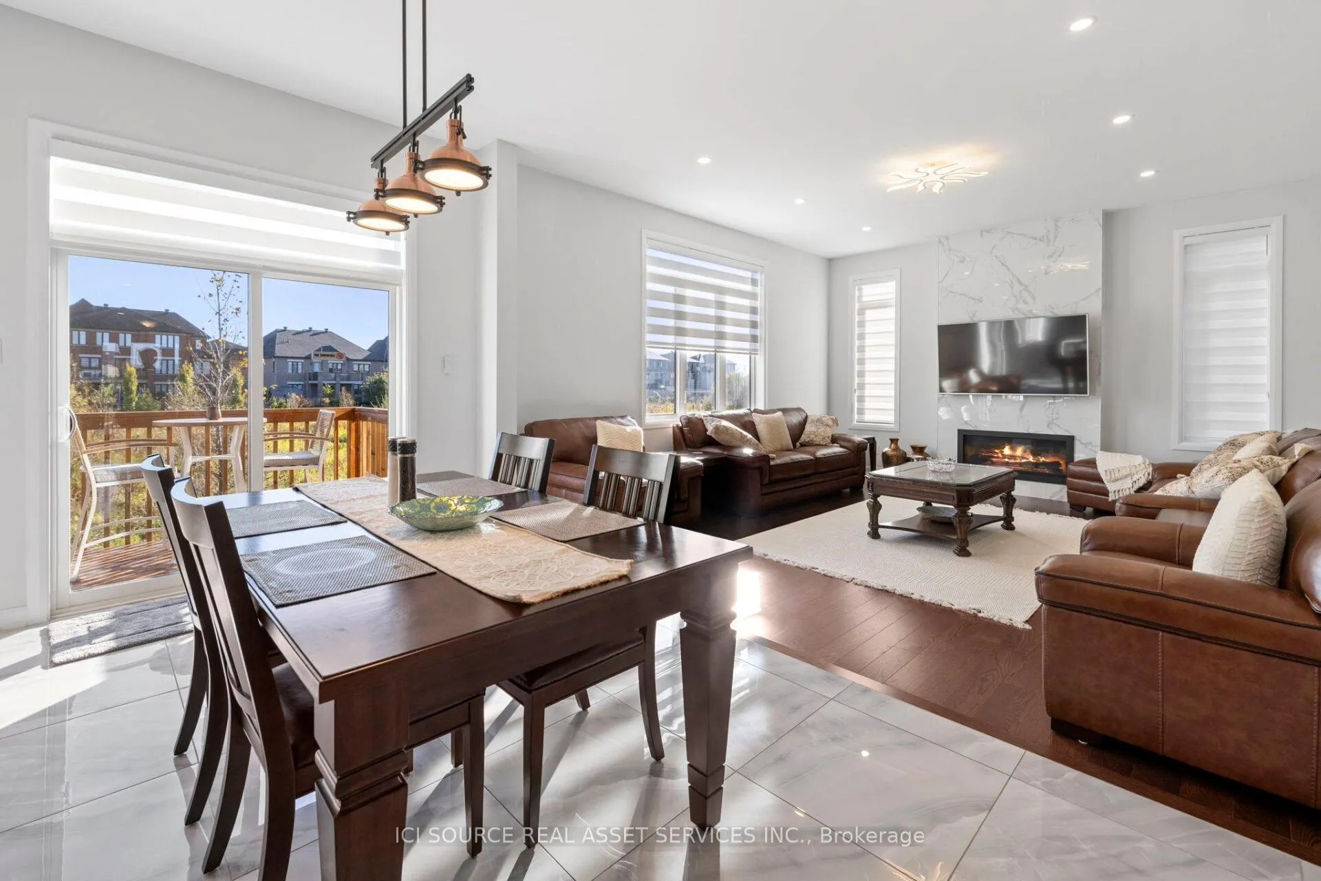 Photo 10 of 733 Coast Circle, Ottawa, Mahogany Community — HOMEH