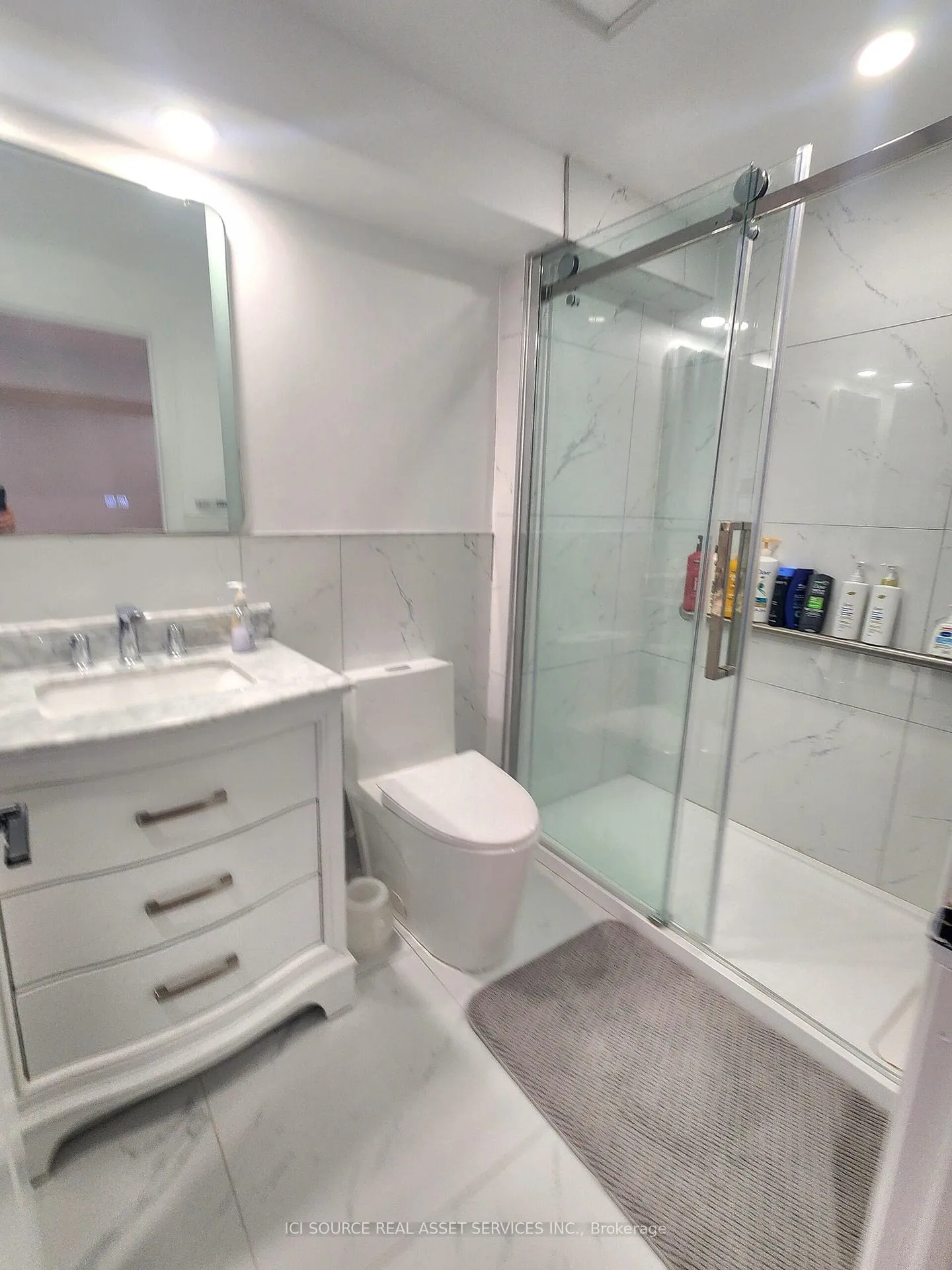 Photo 33 of 733 Coast Circle, Ottawa, Mahogany Community — HOMEH