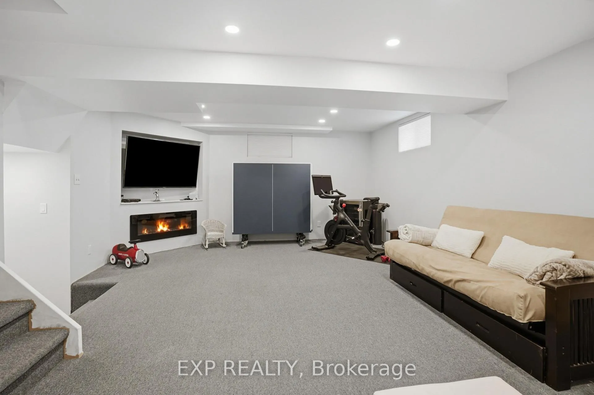 Photo 32 of 9 Boese Court, St. Catharines, Lakeshore — HOMEH