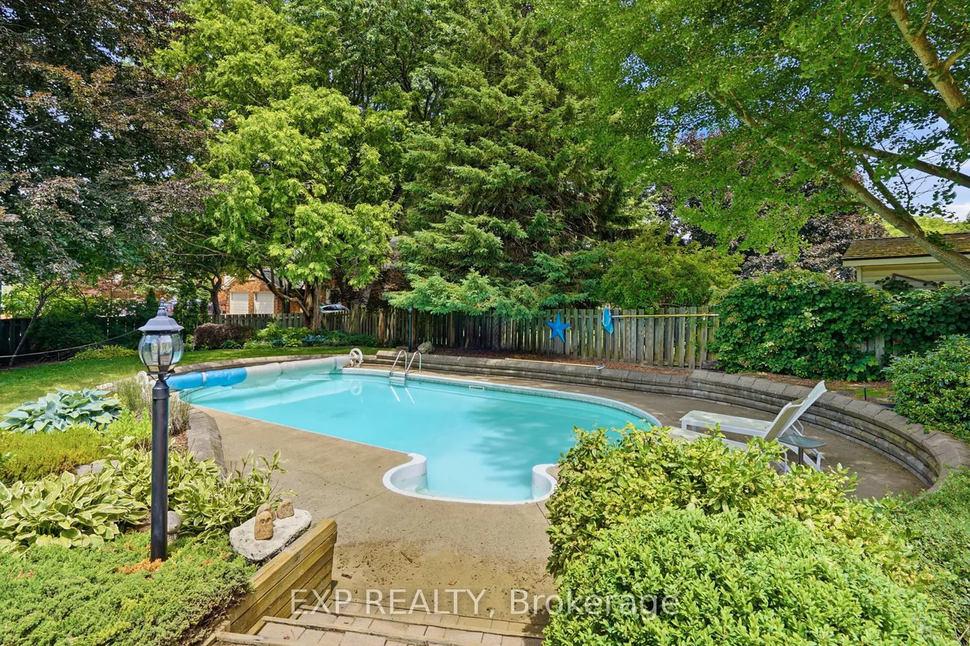 Photo 38 of 9 Boese Court, St. Catharines, Lakeshore — HOMEH