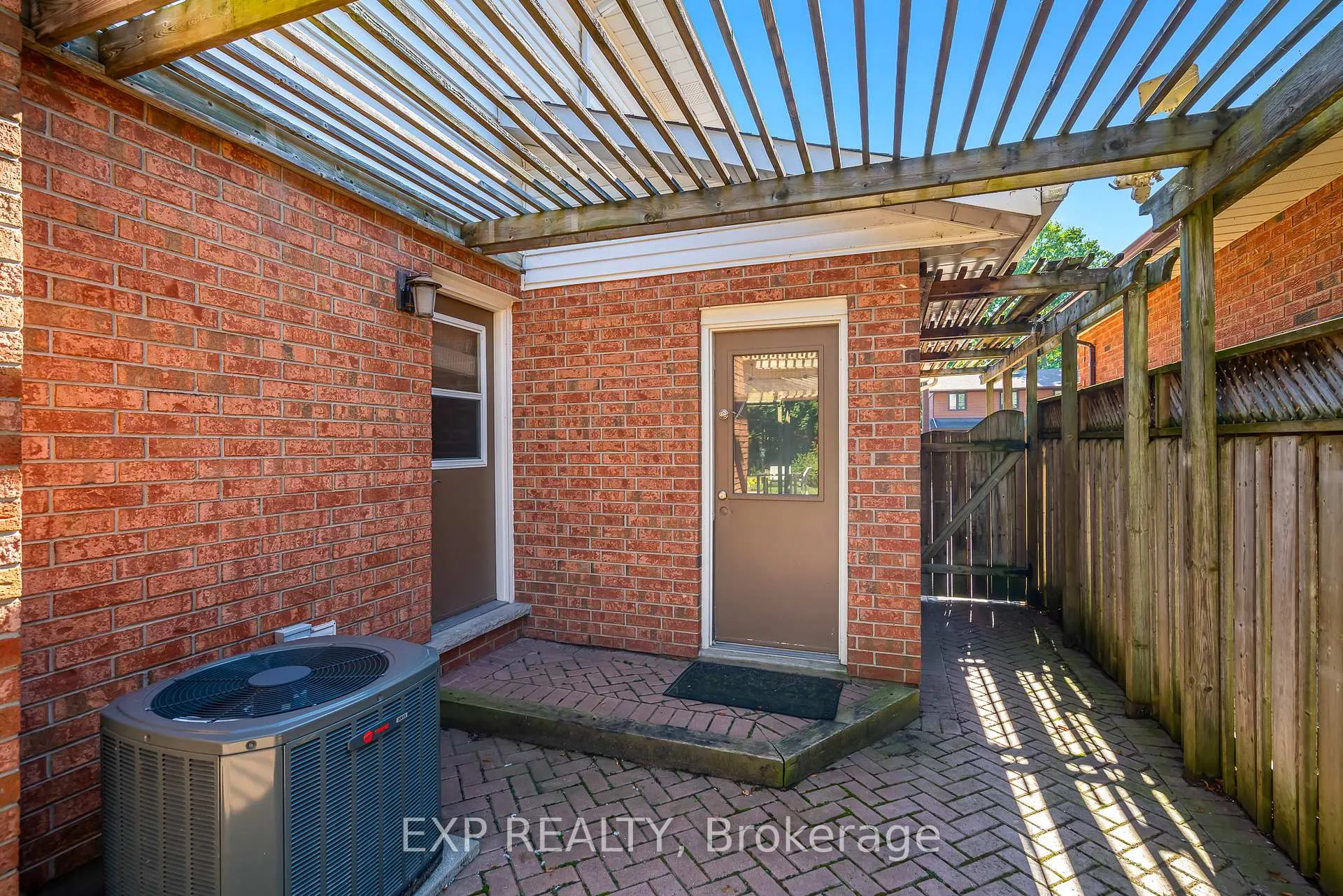 Photo 45 of 9 Boese Court, St. Catharines, Lakeshore — HOMEH