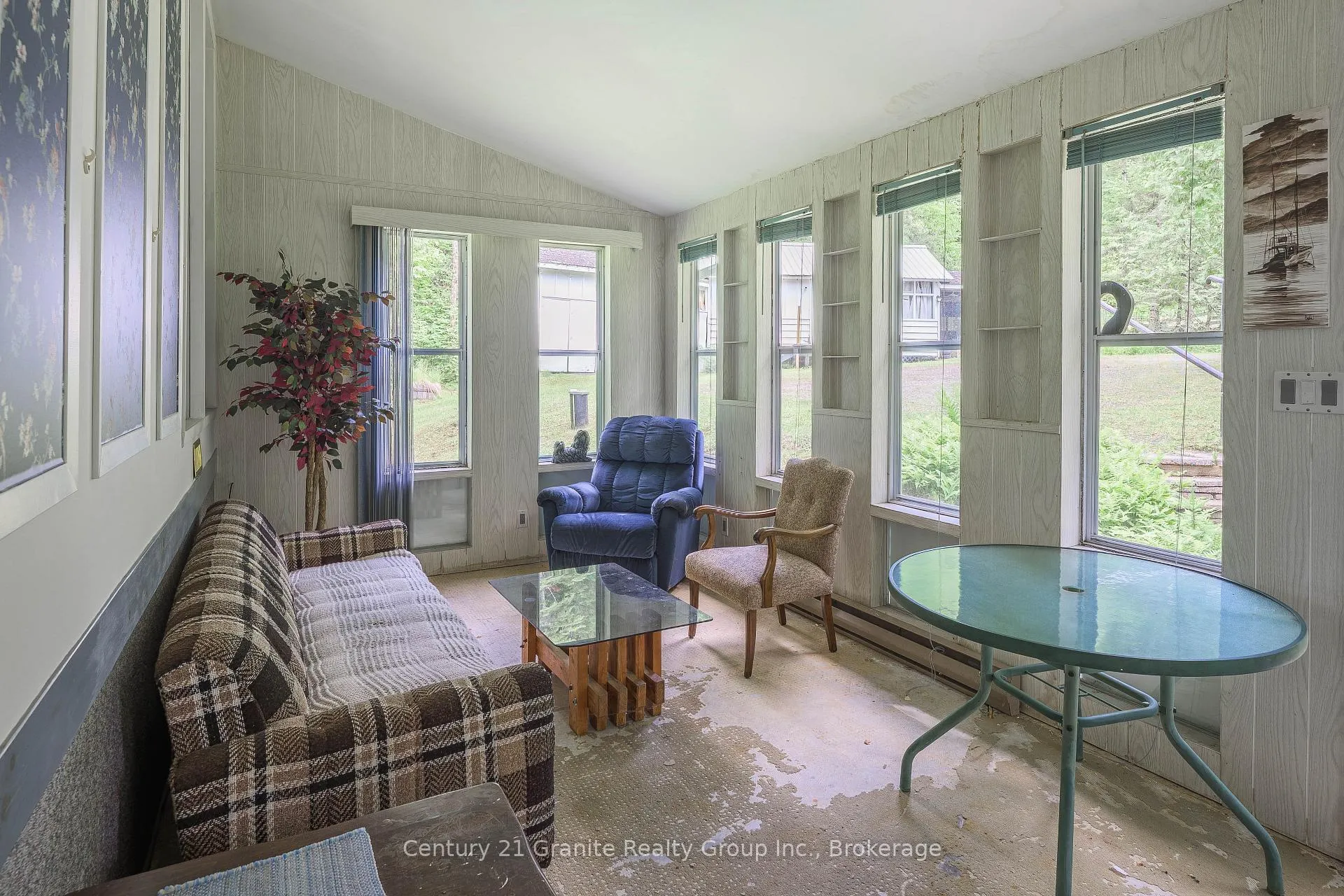 Photo 4 of 1950 Curry Road, Dysart et al, Harburn — HOMEH