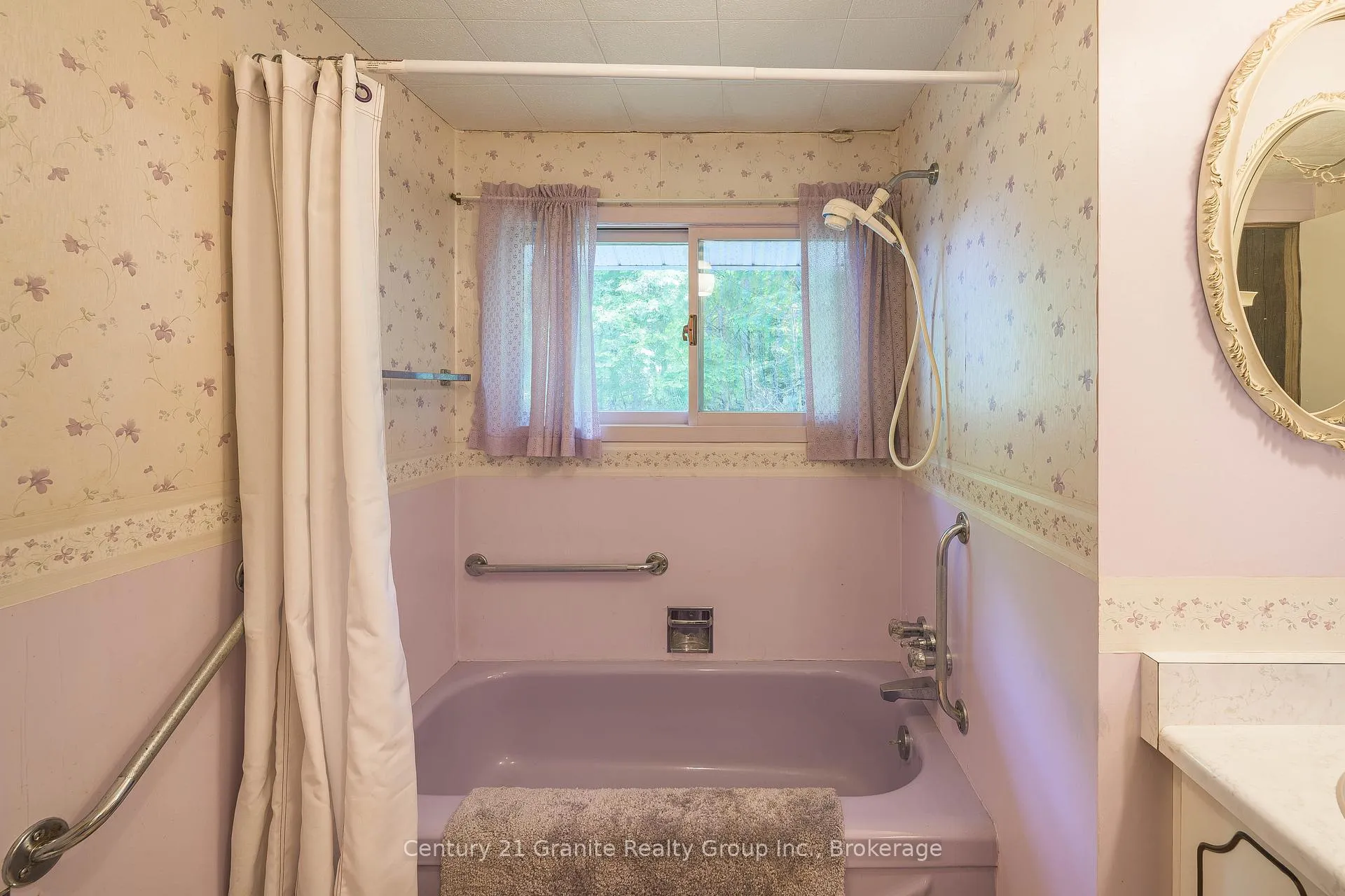 Photo 26 of 1950 Curry Road, Dysart et al, Harburn — HOMEH