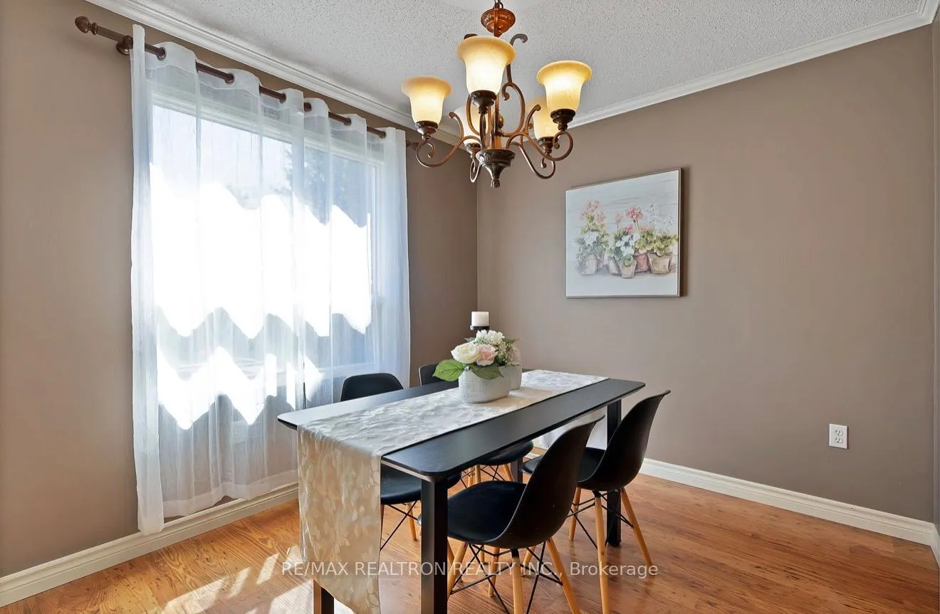 Photo 8 of 67 Sable Crescent, Whitby, Rolling Acres — HOMEH