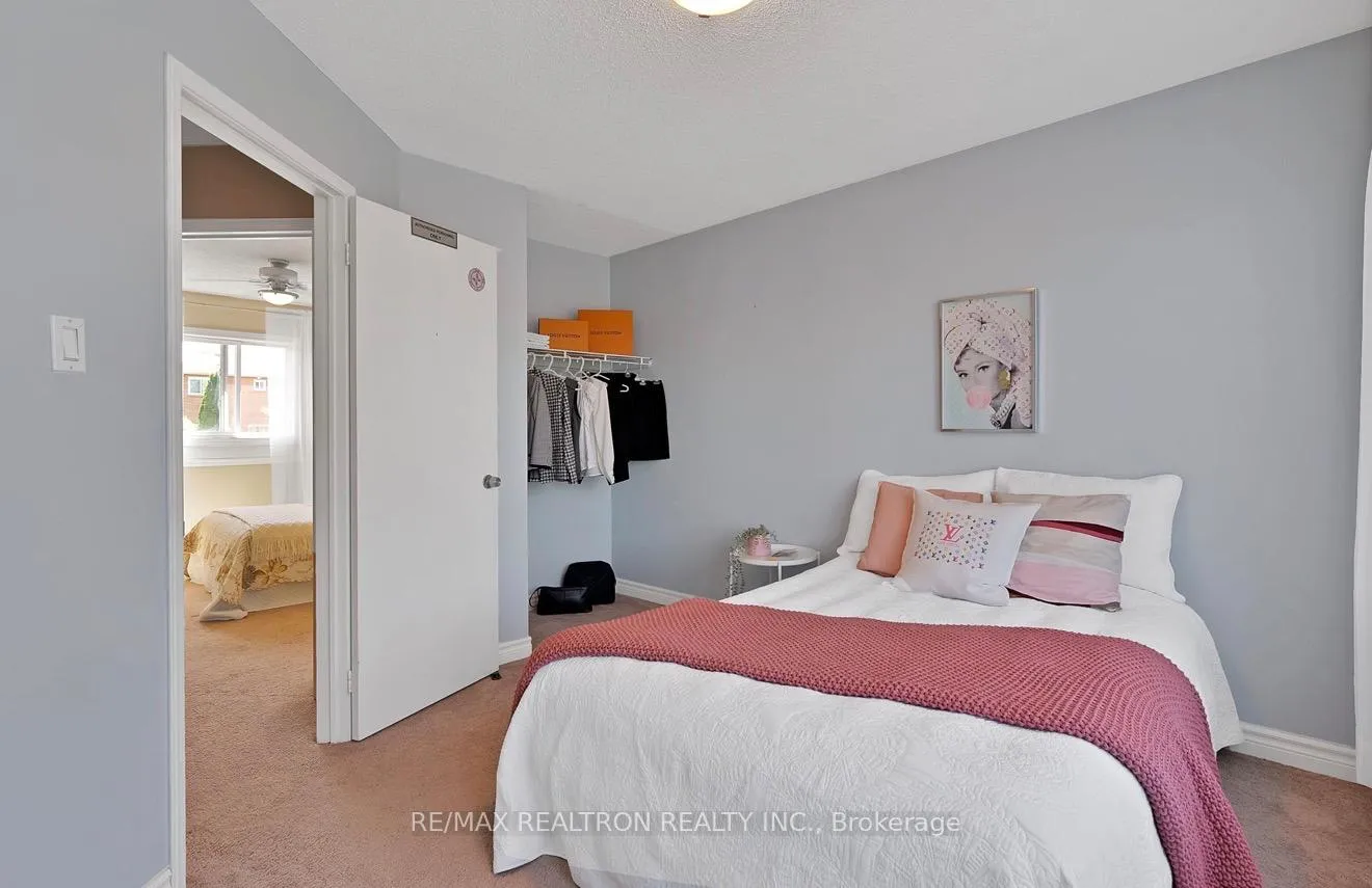 Photo 20 of 67 Sable Crescent, Whitby, Rolling Acres — HOMEH