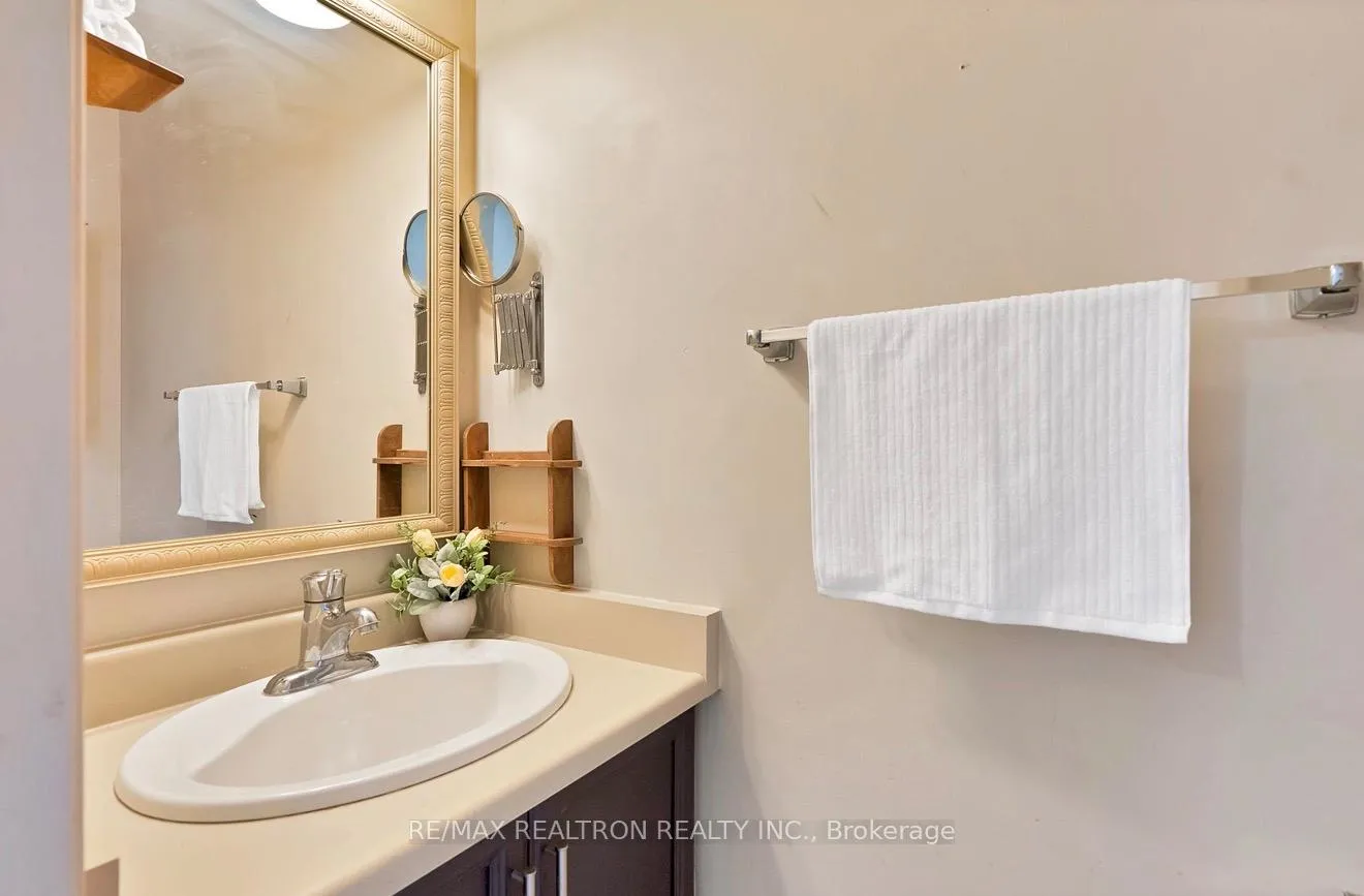 Photo 23 of 67 Sable Crescent, Whitby, Rolling Acres — HOMEH