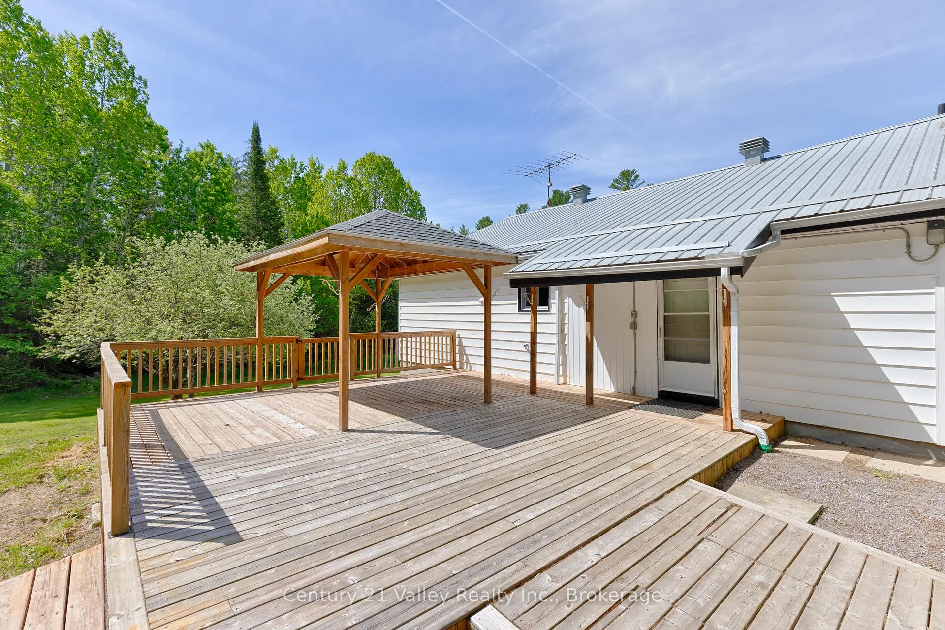 Photo 7 of 33898 41 Highway, Bonnechere Valley, Eganville/Bonnechere Twp — HOMEH