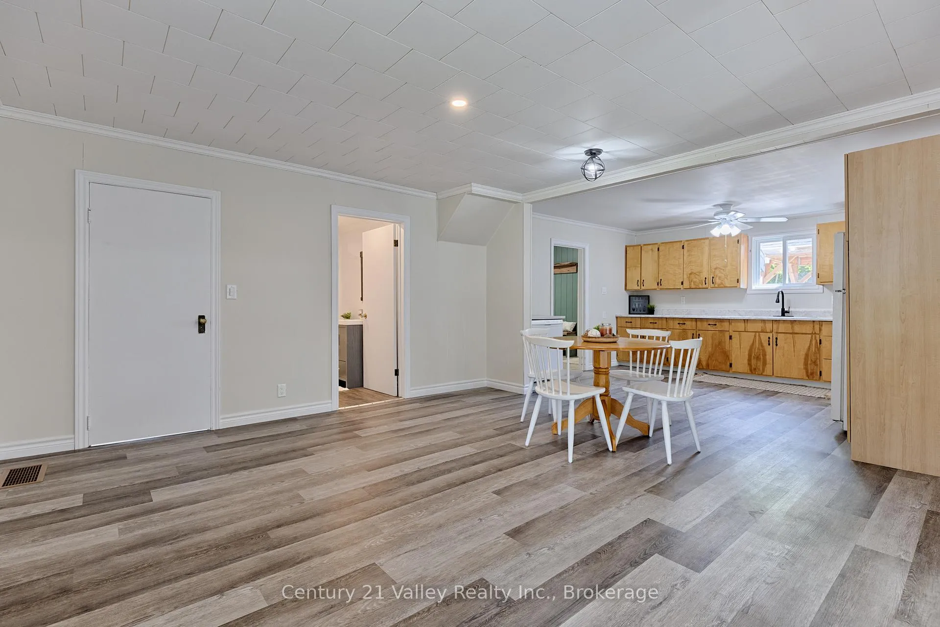 Photo 11 of 33898 41 Highway, Bonnechere Valley, Eganville/Bonnechere Twp — HOMEH