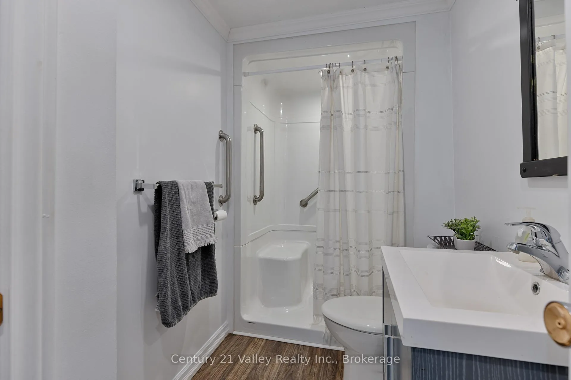 Photo 12 of 33898 41 Highway, Bonnechere Valley, Eganville/Bonnechere Twp — HOMEH