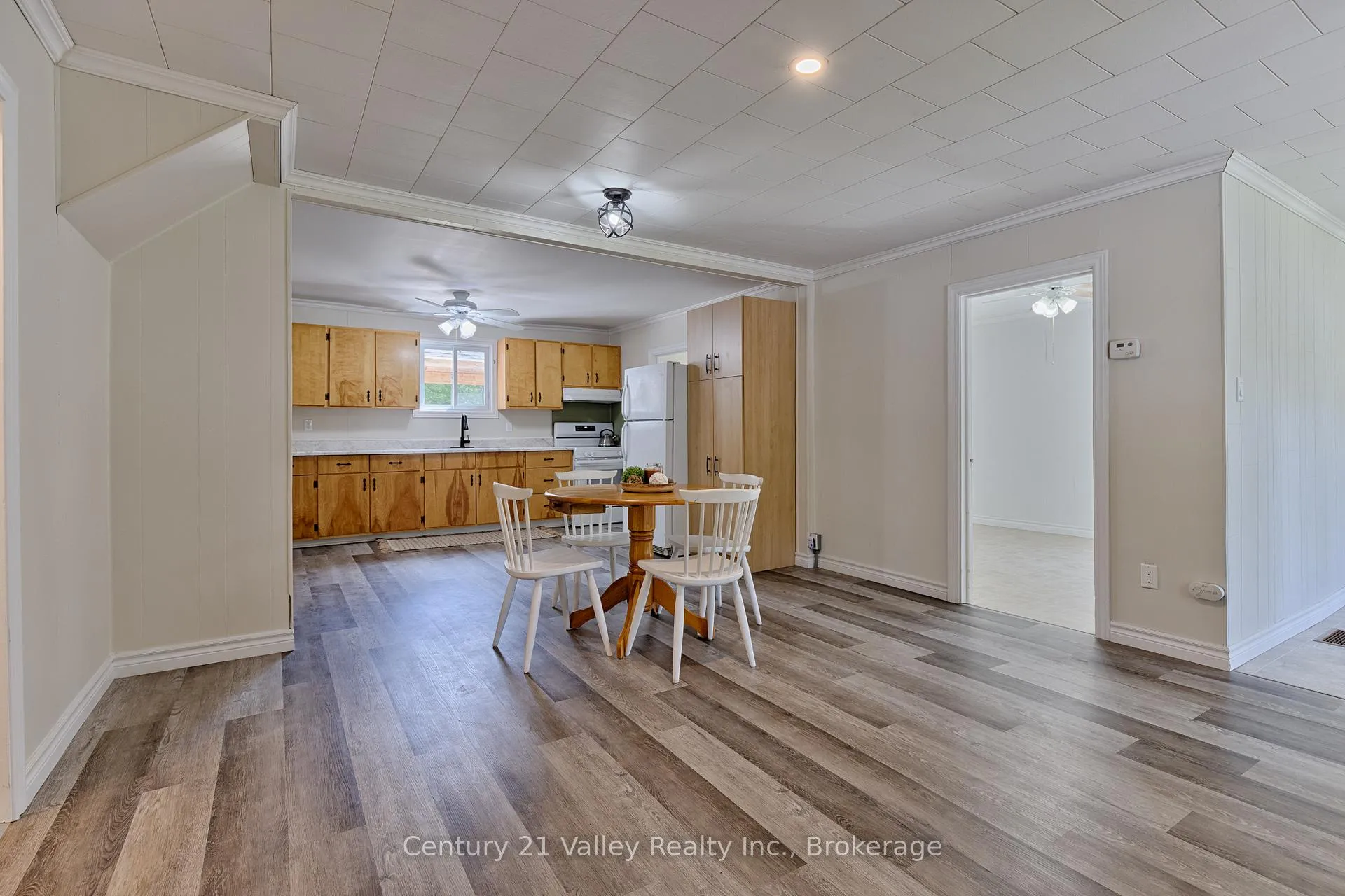 Photo 13 of 33898 41 Highway, Bonnechere Valley, Eganville/Bonnechere Twp — HOMEH