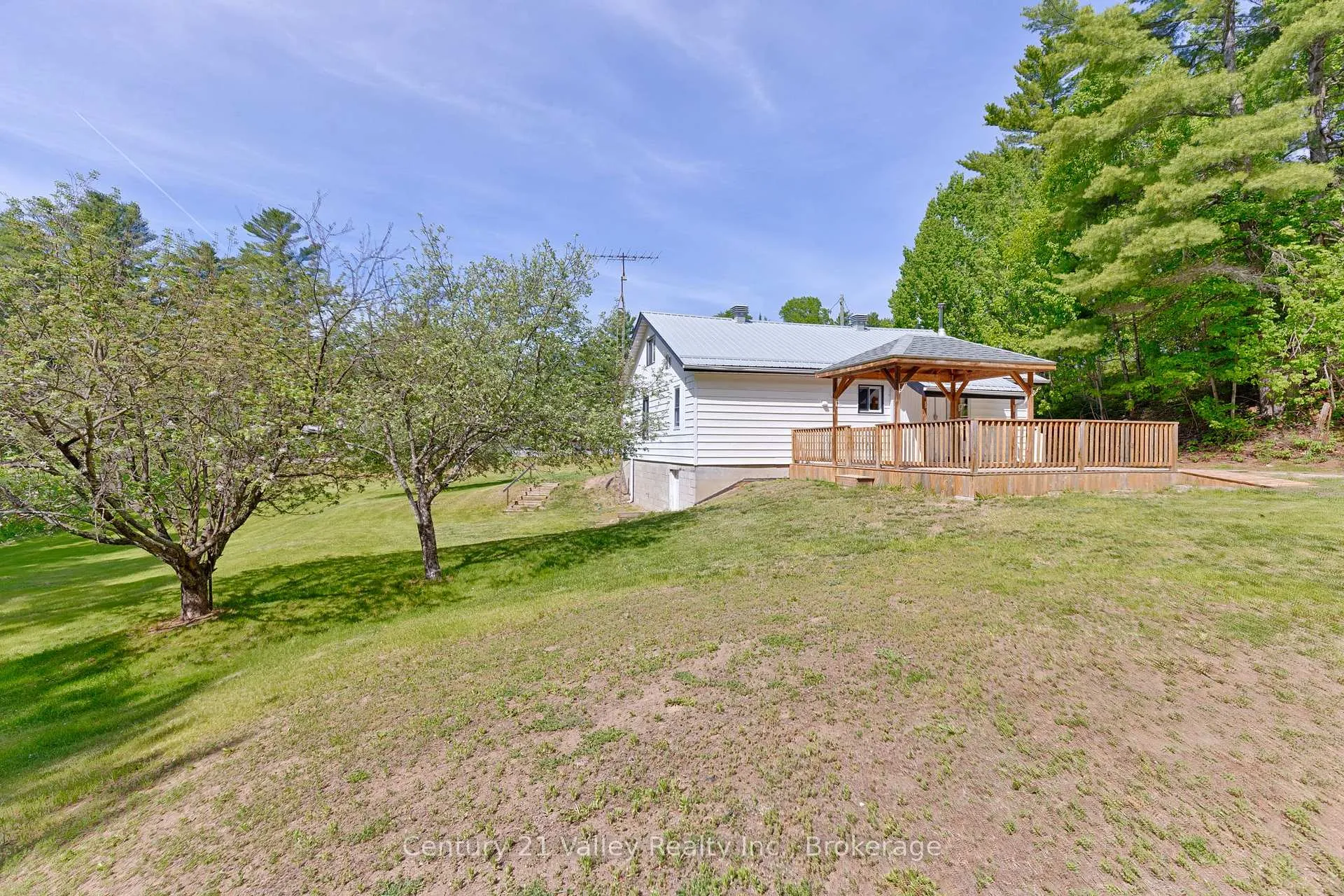 Photo 34 of 33898 41 Highway, Bonnechere Valley, Eganville/Bonnechere Twp — HOMEH