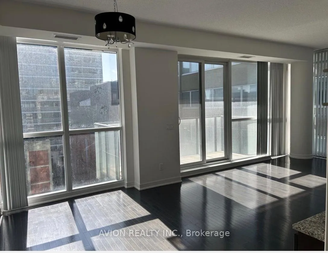 Photo 7 of Unit 1001, 770 Bay Street, Toronto, Bay Street Corridor — HOMEH