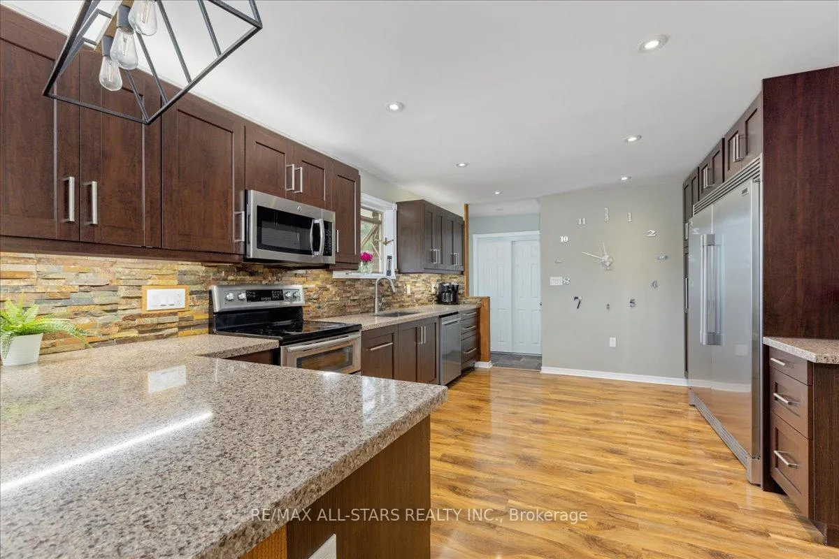 Photo 9 of 562 Catering Road, Georgina, Sutton & Jackson's Point — HOMEH