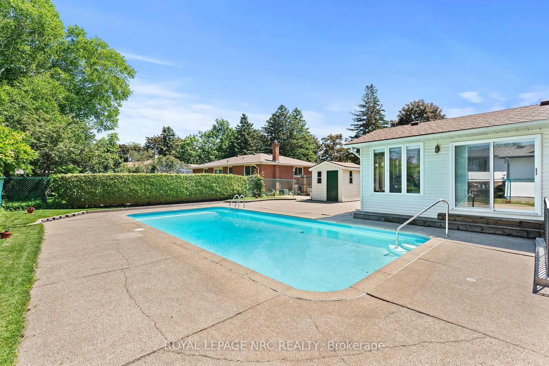 Photo 37 of 116 Windward Street, St. Catharines, Carlton/Bunting — HOMEH