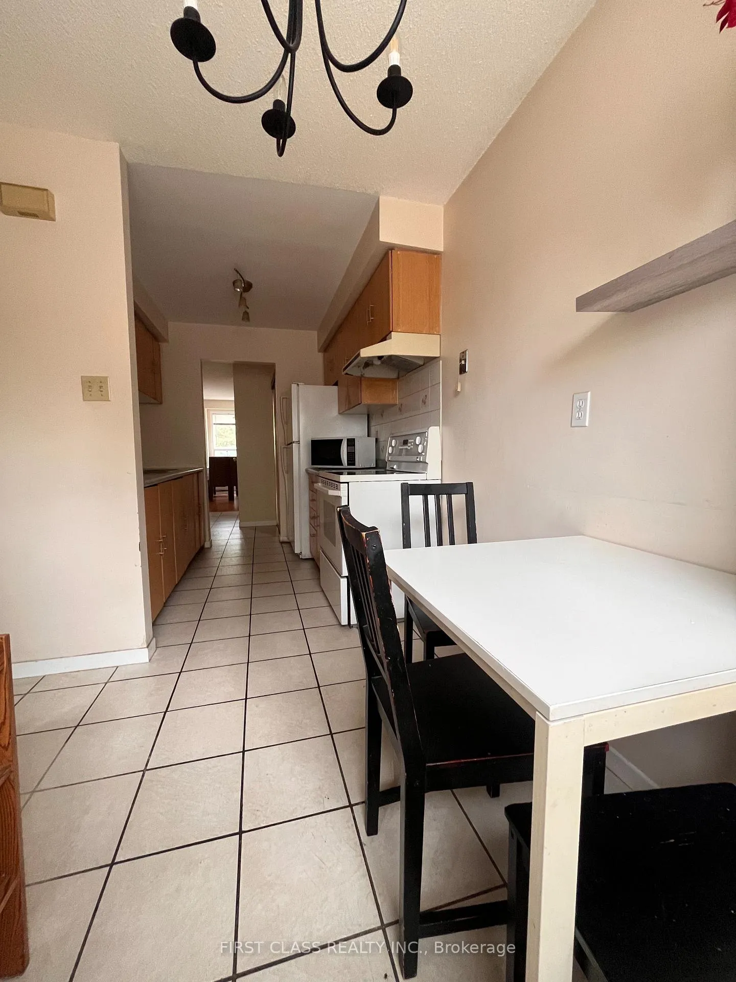 Photo 3 of 53 Spring Forest Square, Scarborough, Agincourt South-Malvern West — HOMEH