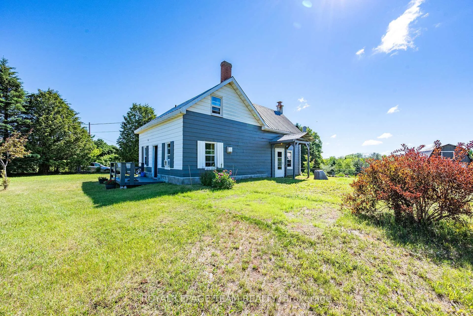 Photo 2 of 828 Cemetery Road, Lanark Highlands, Lanark Highlands (Lavant) Twp — HOMEH