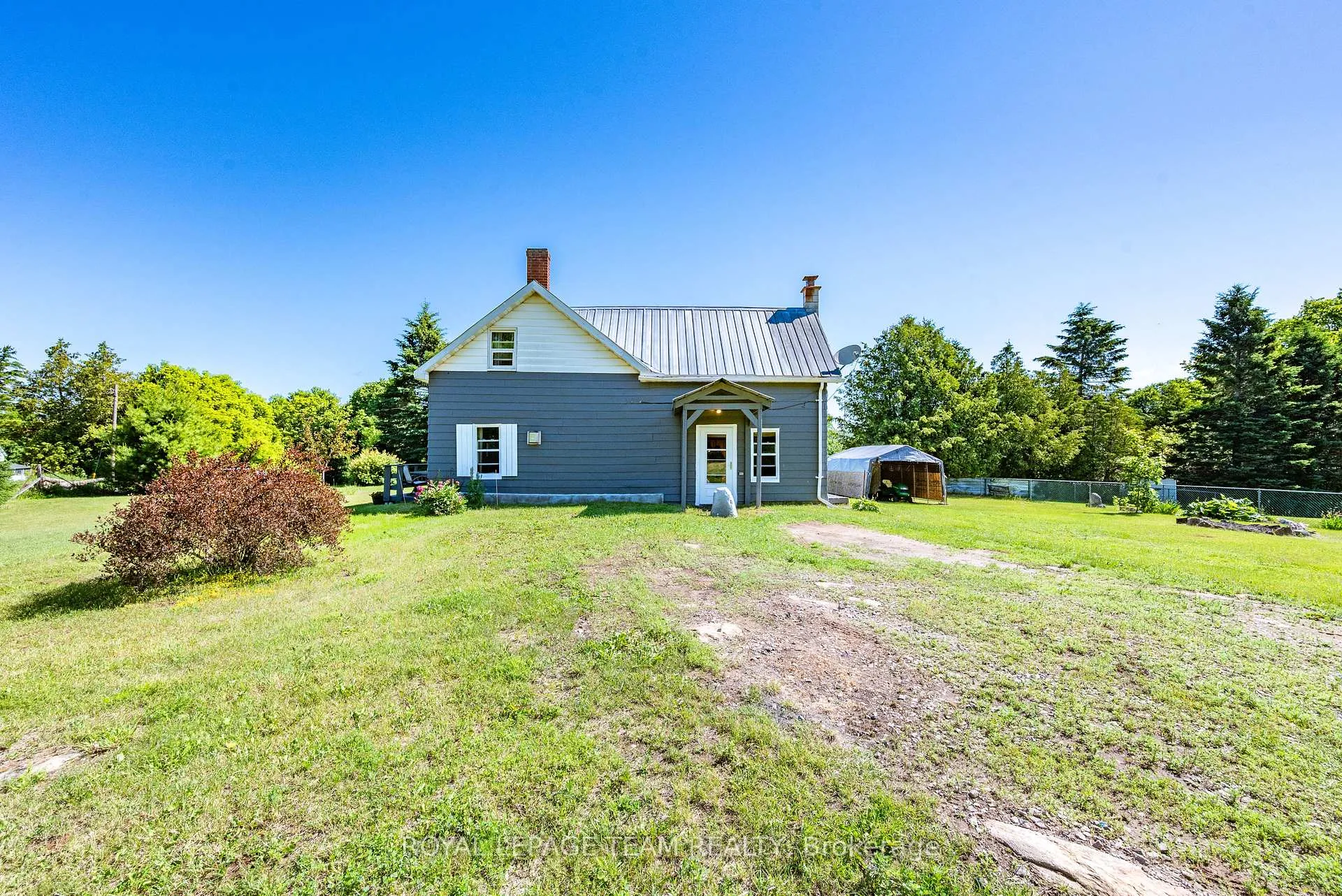 Photo 3 of 828 Cemetery Road, Lanark Highlands, Lanark Highlands (Lavant) Twp — HOMEH
