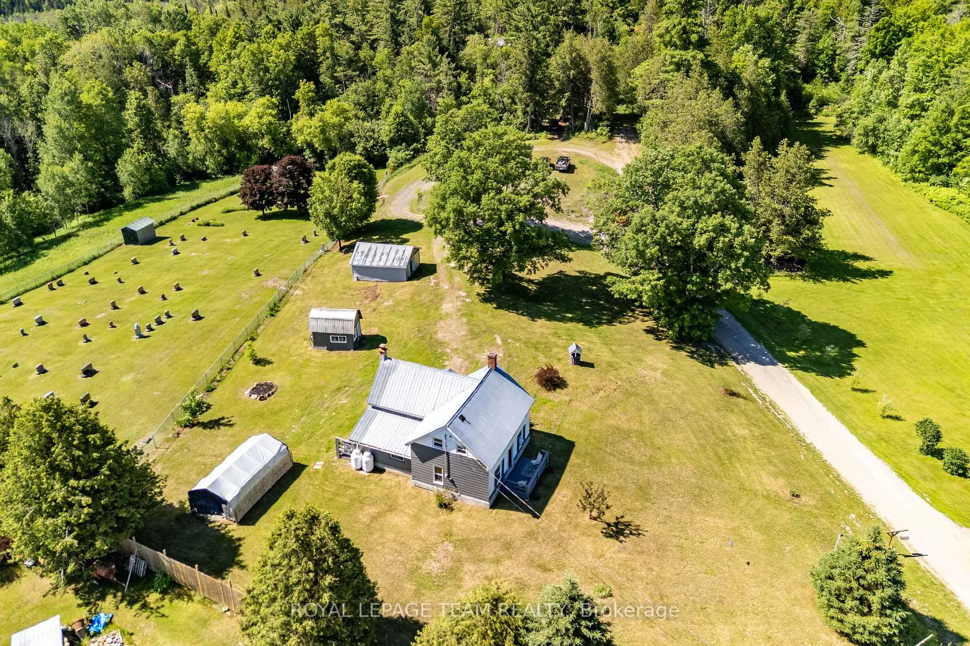 Photo 17 of 828 Cemetery Road, Lanark Highlands, Lanark Highlands (Lavant) Twp — HOMEH