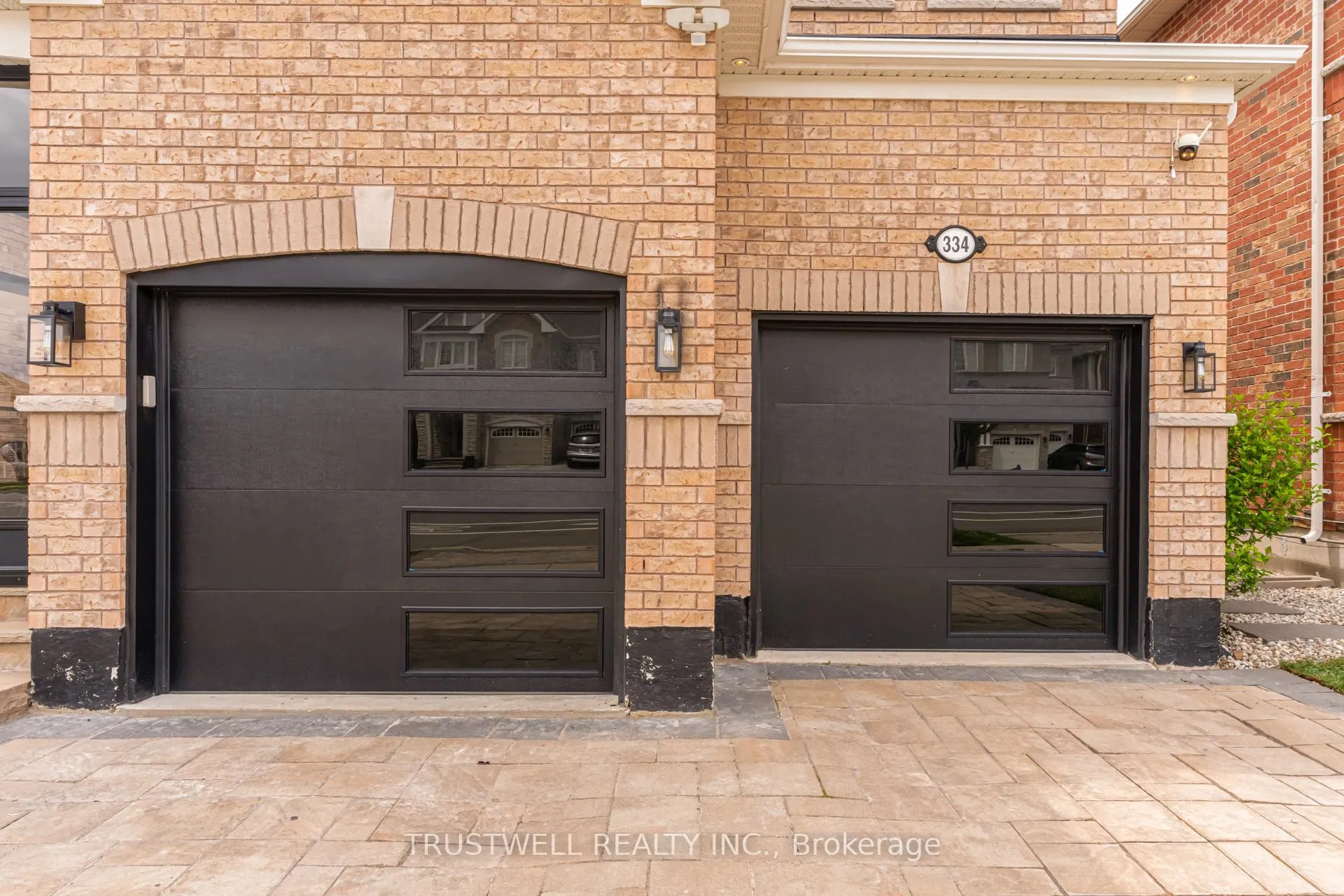 Photo 4 of 334 Trudeau Drive, Milton, Clarke — HOMEH
